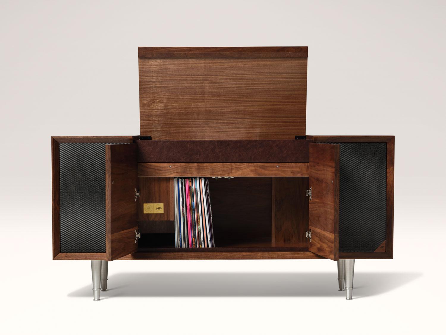 Wrensilva Standard Record Player Console in Natural Walnut / Aluminum In New Condition For Sale In San Diego, CA