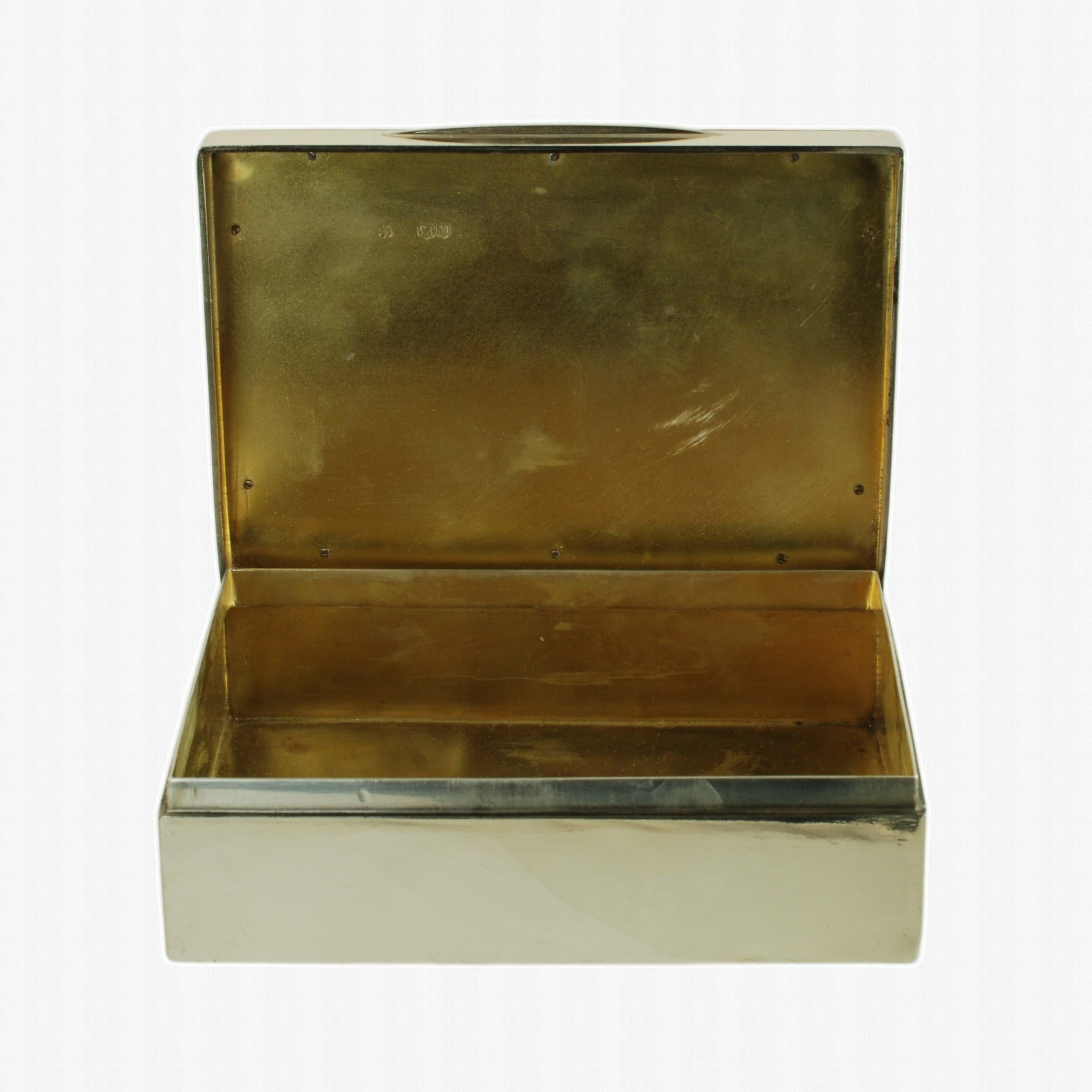 Boîte en argent sterling peinte à la main avec scène de genre Wright & Davies Bon état - En vente à Cincinnati, OH