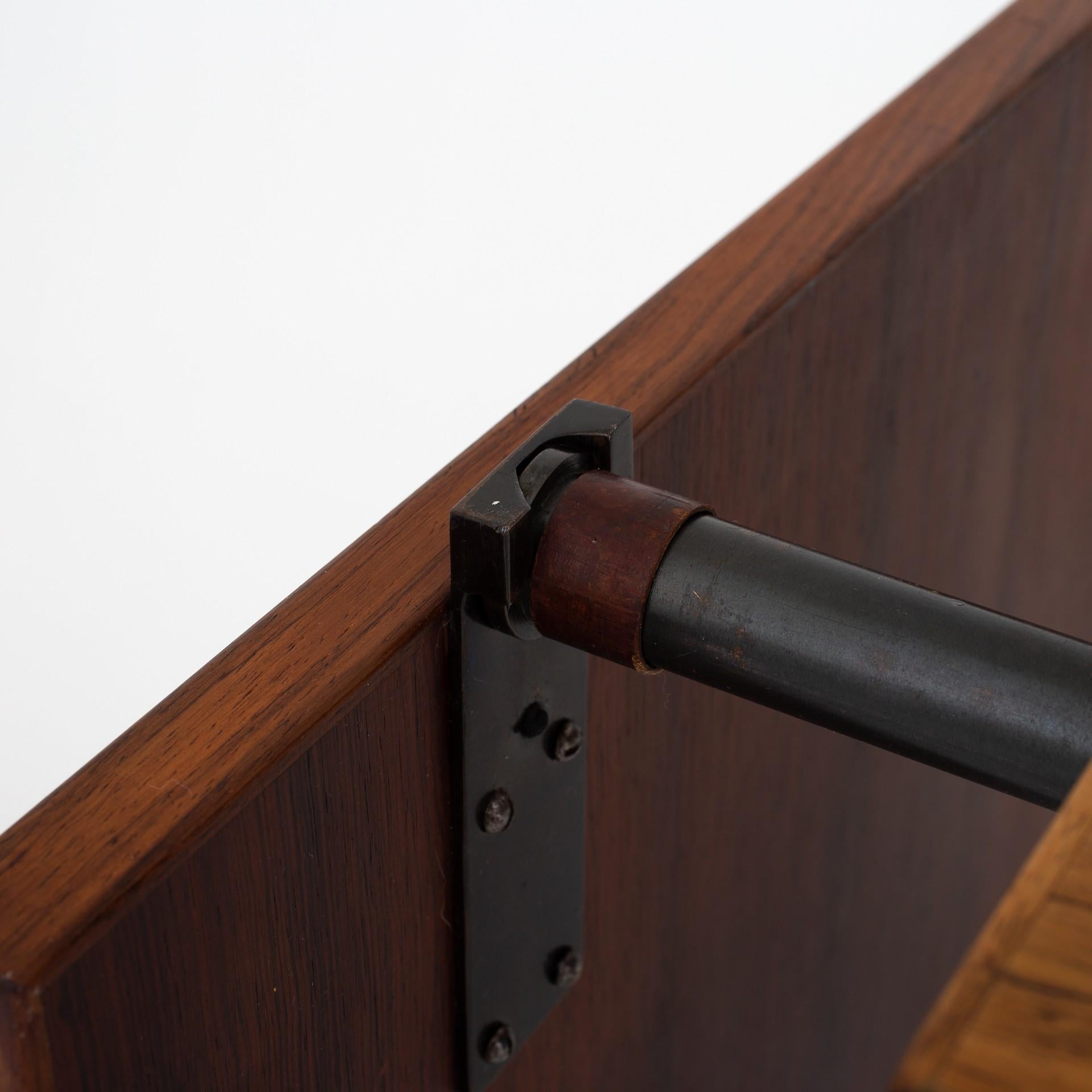 Writing Desk by Finn Juhl im Zustand „Gut“ in Copenhagen, DK