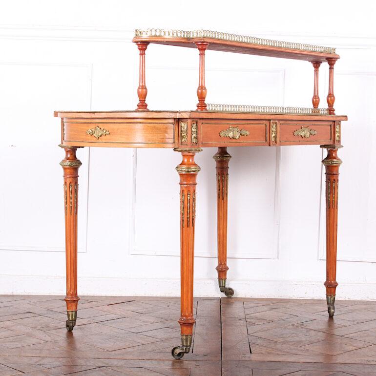Escritorio de Howard and Sons C.1900 en Bueno Estado en Vancouver, British Columbia