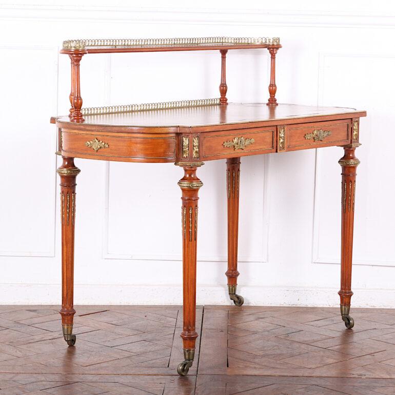 Escritorio de Howard and Sons C.1900 2