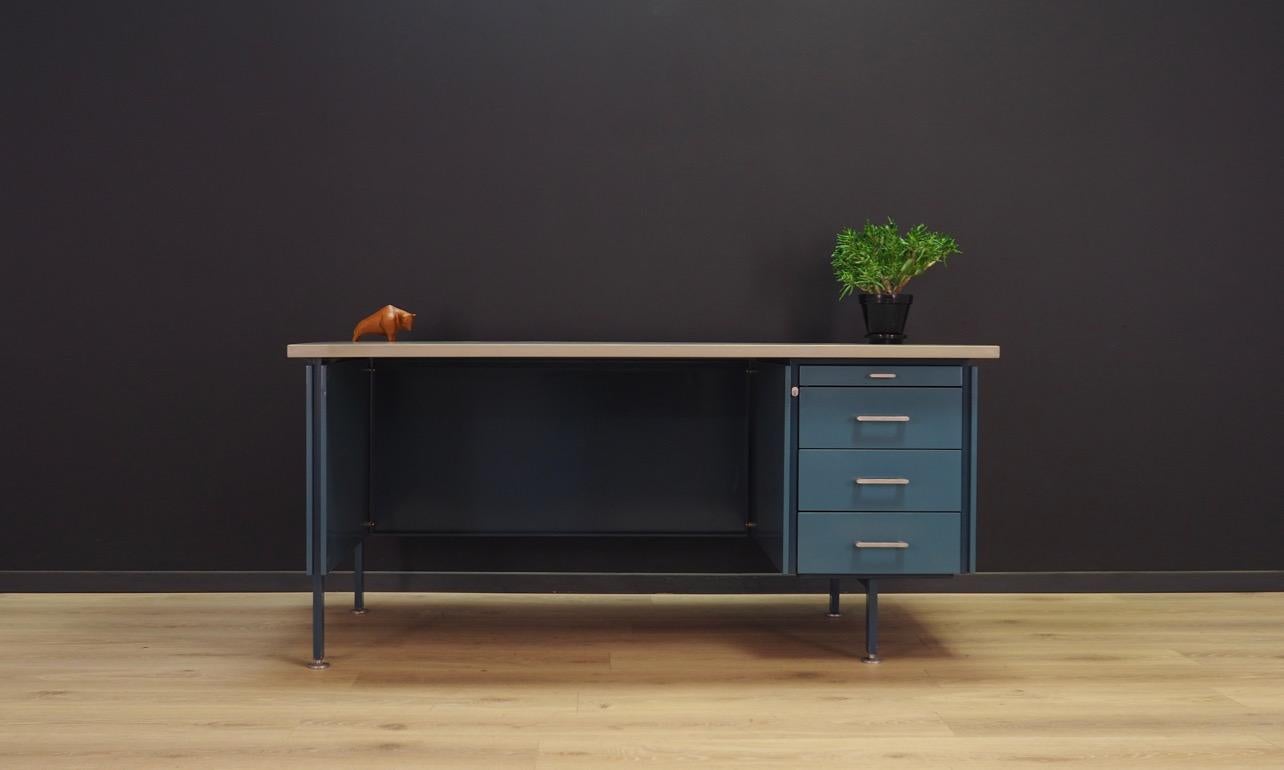 Fantastic writing desk from the 1960s-1970s, Minimalist, Scandinavian form. Metal desk construction, top made of laminated board. Drawers have compartments. No key in the set. Preserved in good condition (dents on the side of the drawers and minor