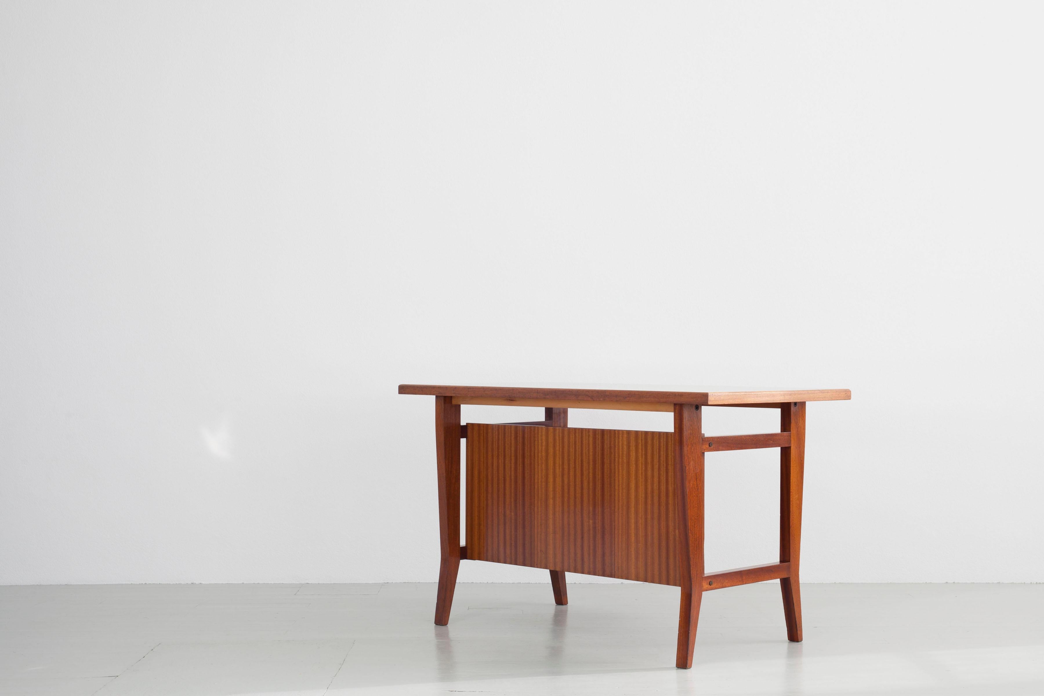 Italian Writing Desk Designed by Gio Ponti / Scirolli, Italy, 1960s