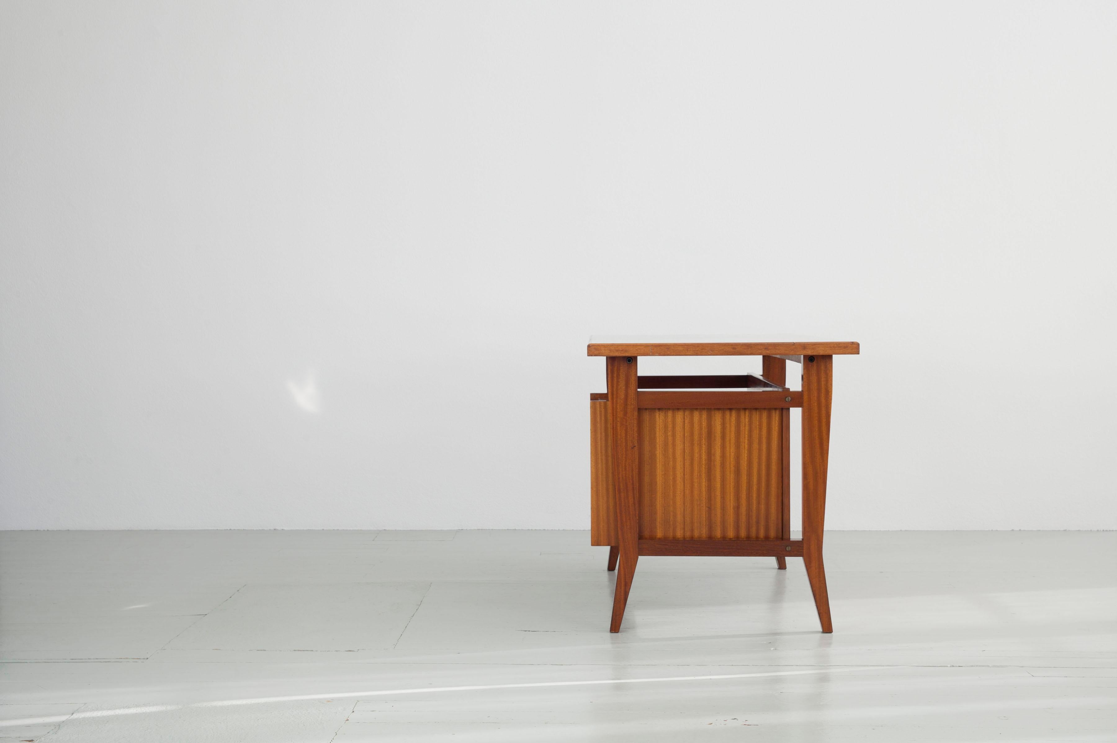 Wood Writing Desk Designed by Gio Ponti / Scirolli, Italy, 1960s