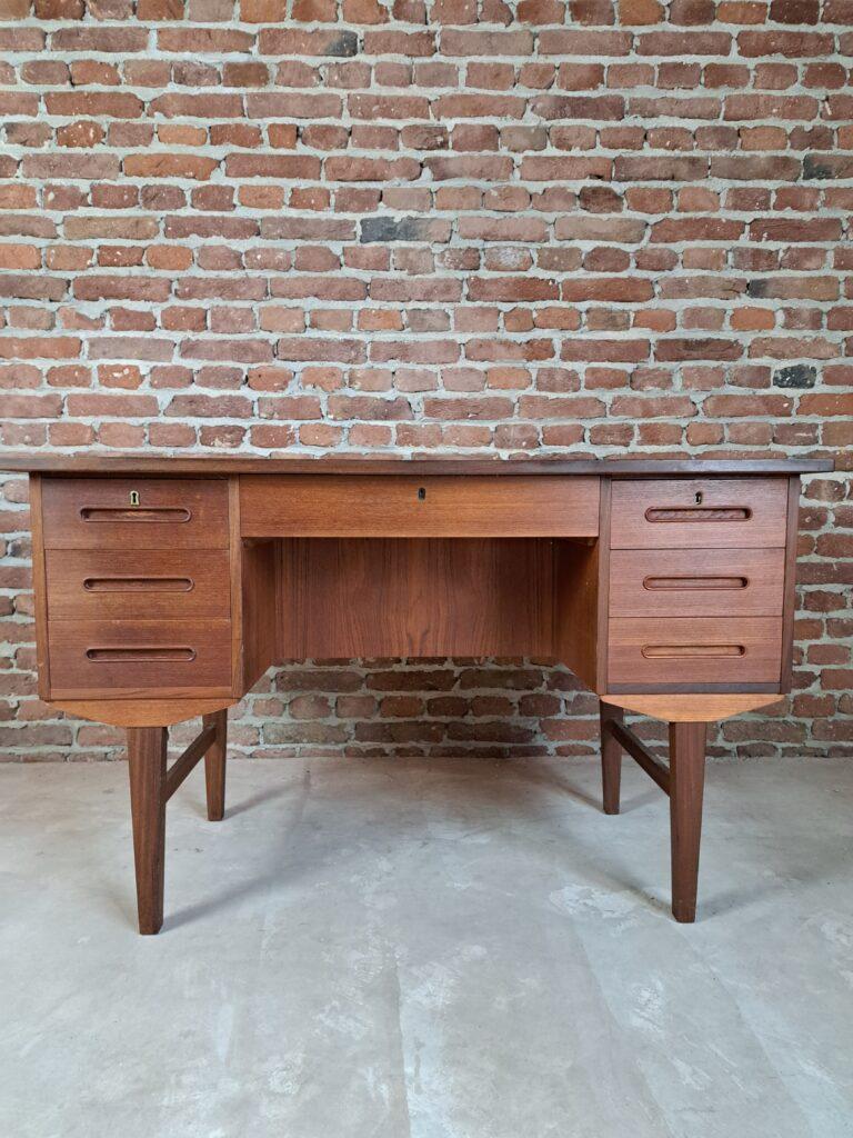 Scrivania in marrone, Danimarca, 1960 In condizioni buone in vendita a Torino, IT