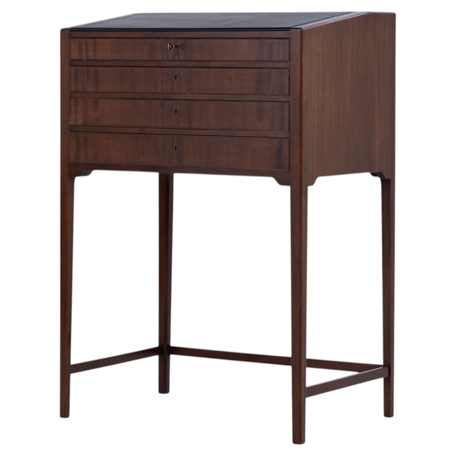 Mahagoni-Schreibtisch von Frits Henningsen im Angebot