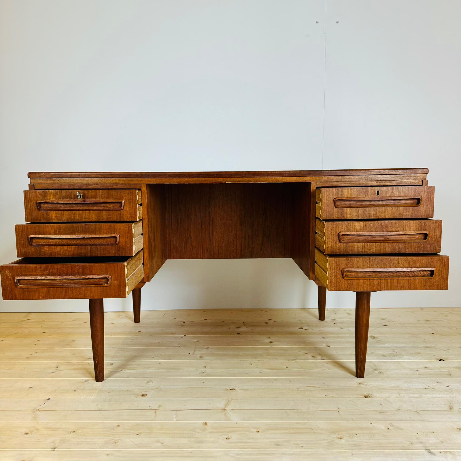 Mid-20th Century Writing desk in teak, Denmark 1960 For Sale