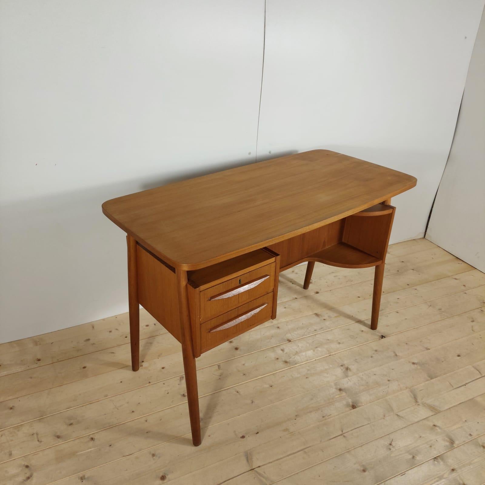 Mid-Century Modern Writing desk in teak, Gunnar Nielsen for Tibergaard, Denmark 1960 For Sale