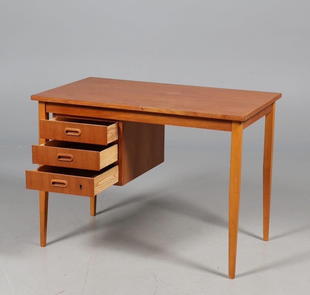 Danish Writing Desk in Teak Wood, Denmark, 1960 For Sale
