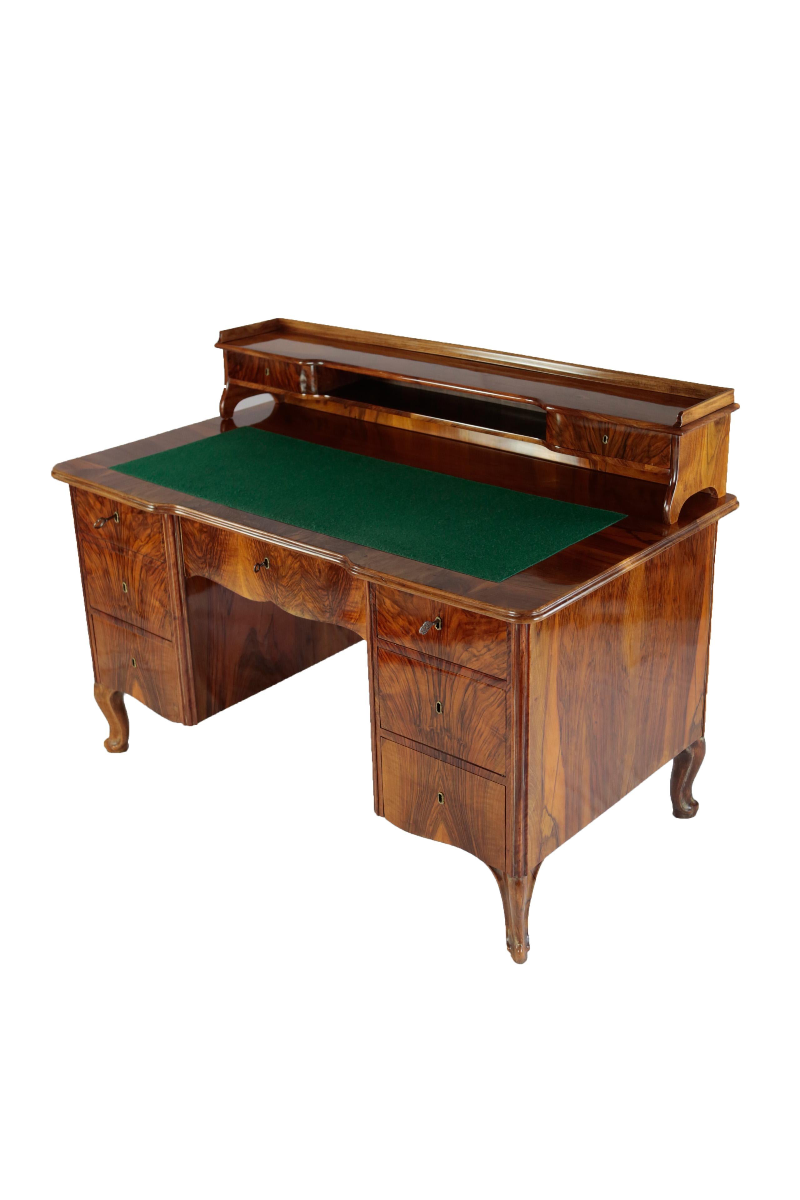 German Writing Desk, Nutwood and Nutroot Veneer, 19th Century, circa 1850-1860 For Sale