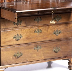 Writing desk of King Jose style and Queen Maria I style Noble Wood, 18th century