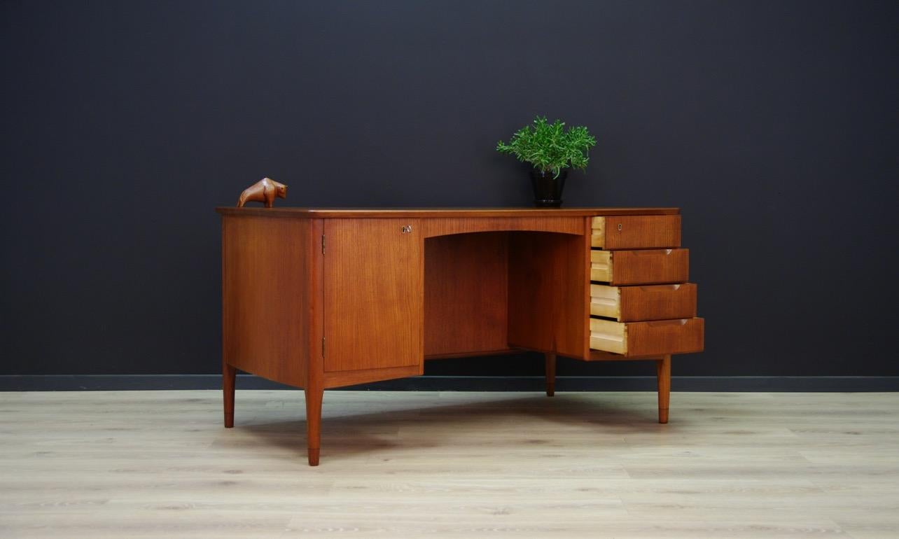 Writing Desk Vintage Teak Danish Design Classic In Good Condition In Szczecin, Zachodniopomorskie