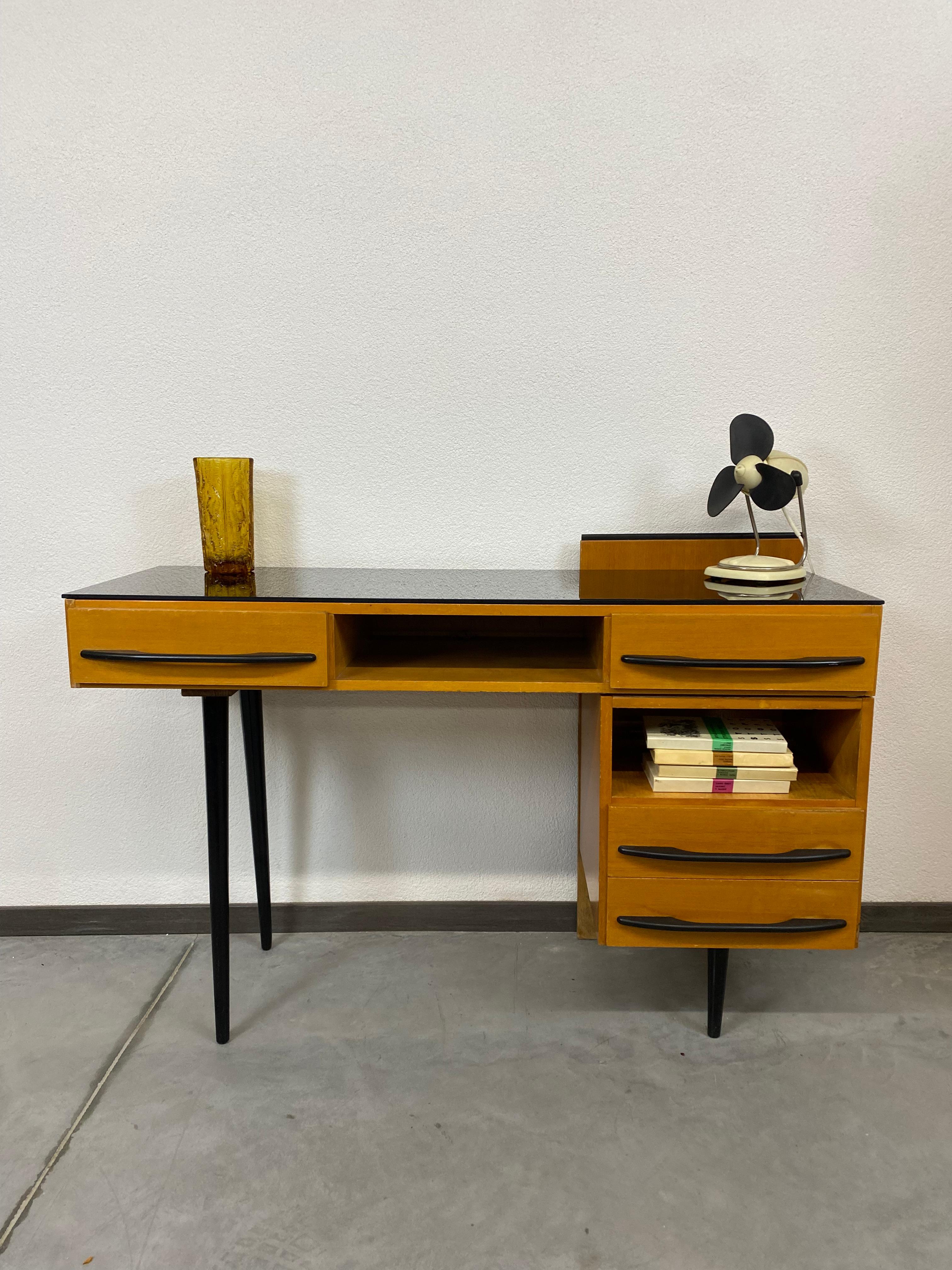 Moderne Bureau avec armoire par Mojmír Požár pour UP Závody Bučovice en vente