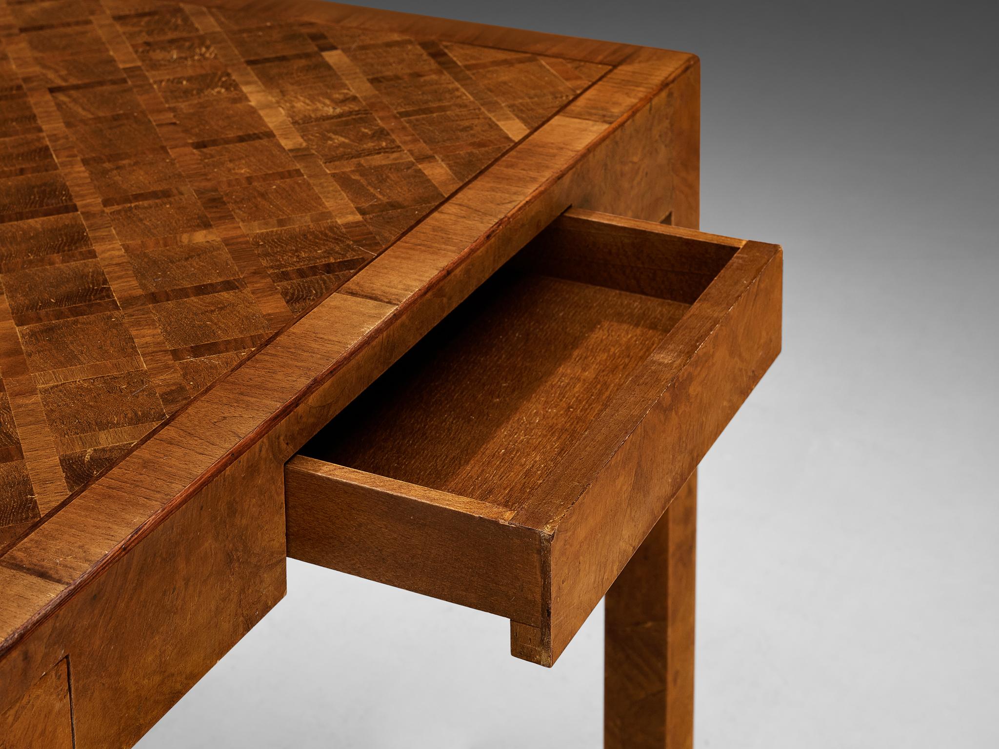 Writing Desk with Marquetry Top in Walnut  For Sale 4
