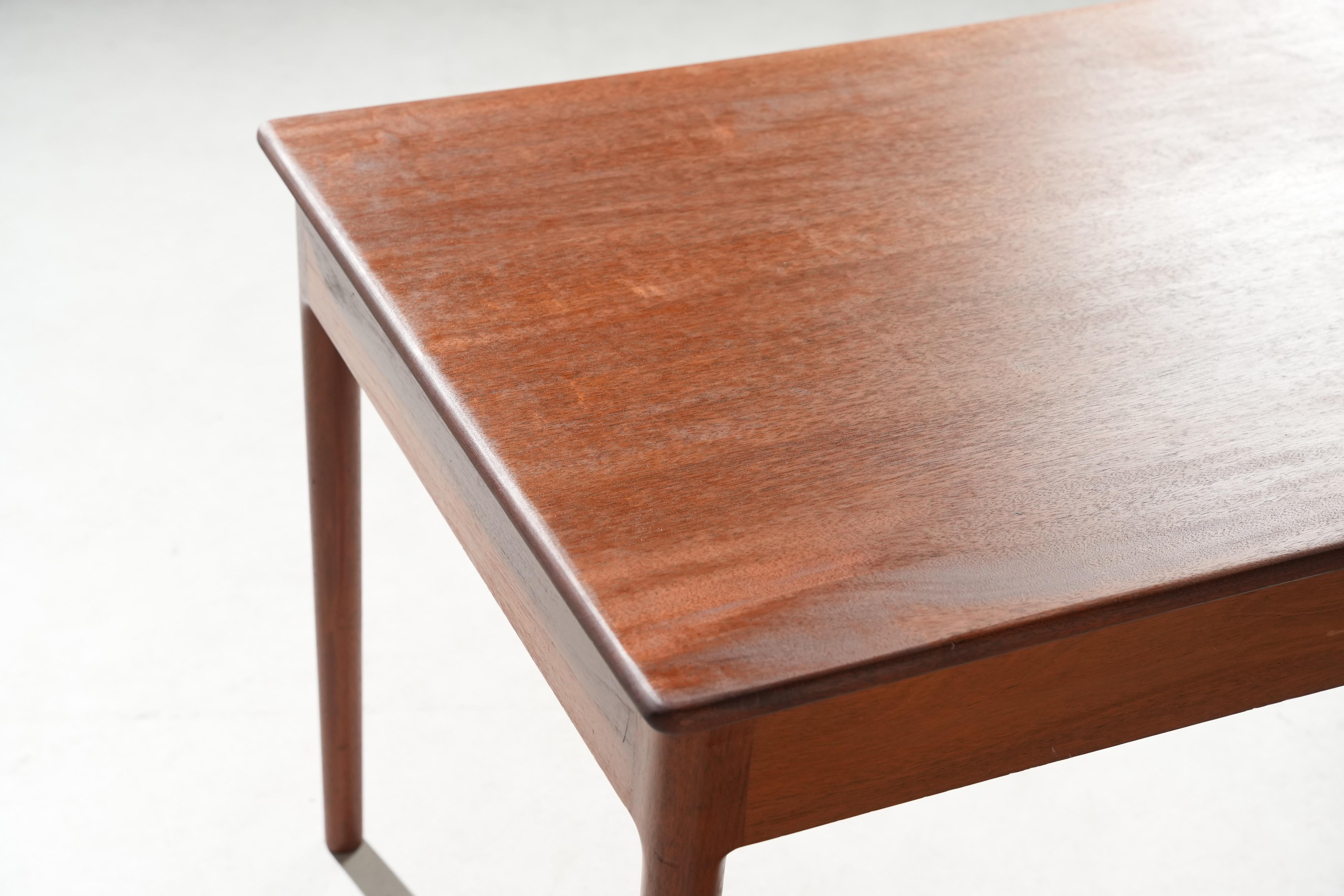 Writing Table Desk in Teak PP 305 by Hans J. Wegner for PP Møbler, Denmark 1960s For Sale 6