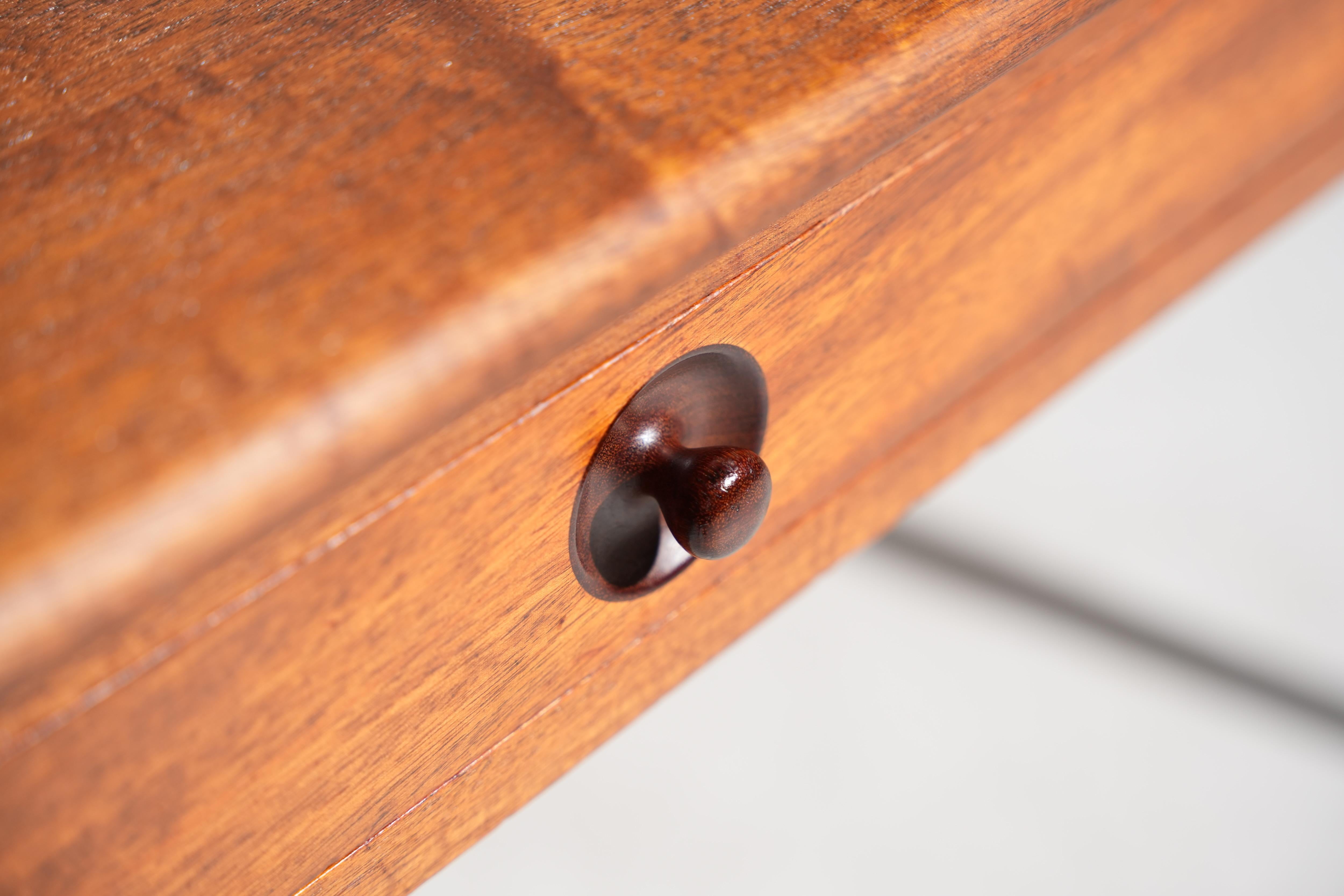 Writing Table Desk in Teak PP 305 by Hans J. Wegner for PP Møbler, Denmark 1960s For Sale 3
