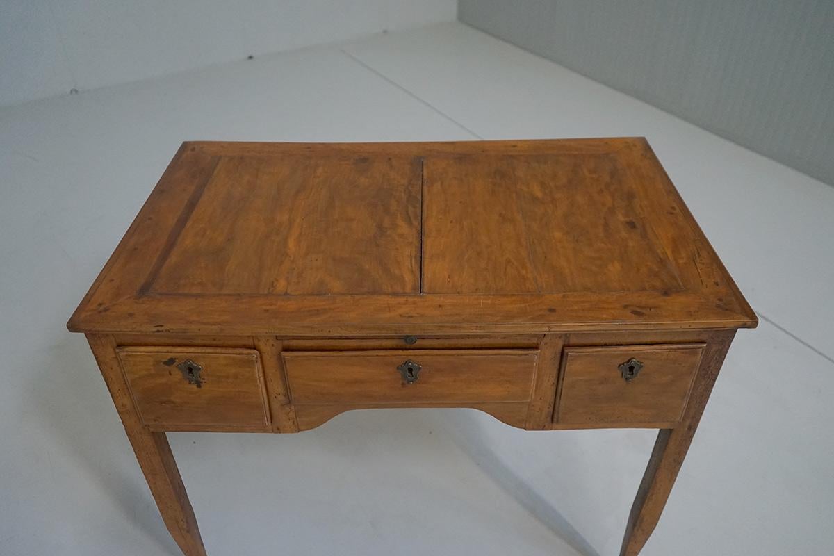 18th Century and Earlier Writing Table, Desk Louis XVI Late 1700 For Sale