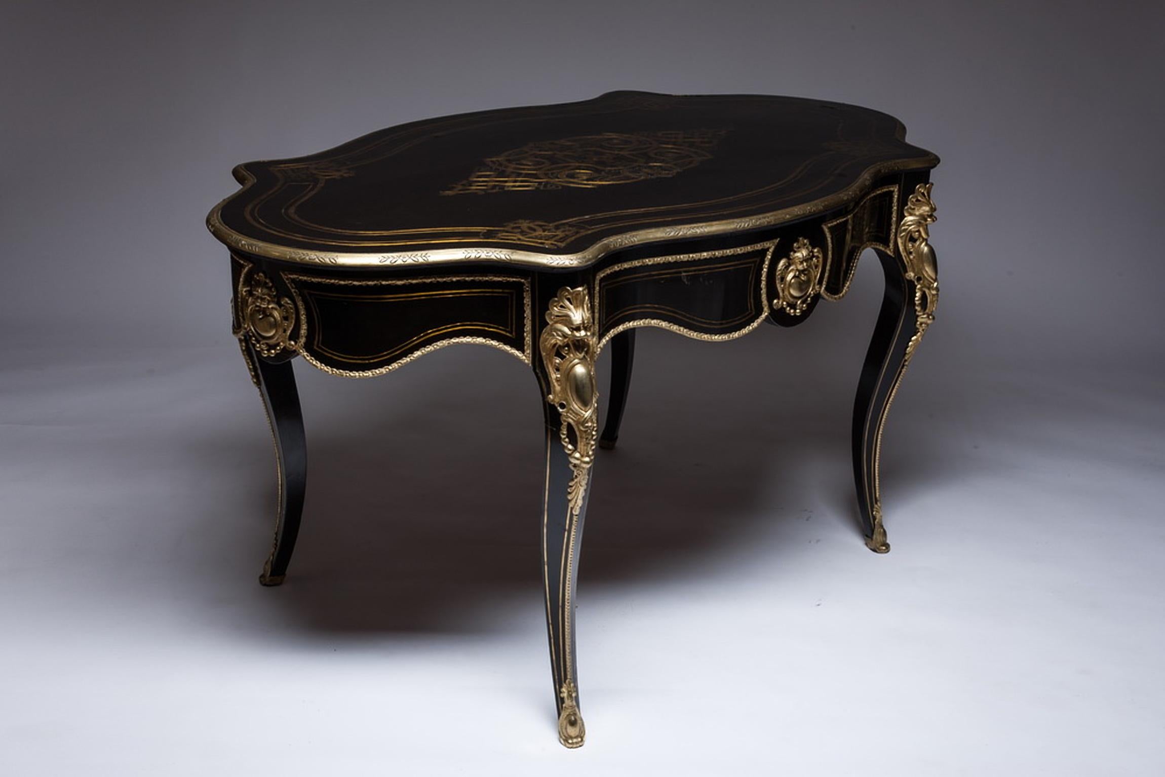 Gorgeous Louis XV style, fiddle desk writing dining table, France, circa 1870. In the period of Napoleon III. Signed by Diehl, in an excellent general condition. Totally restored by specialists. Made in veneered ebony and Boulle style marquetry with