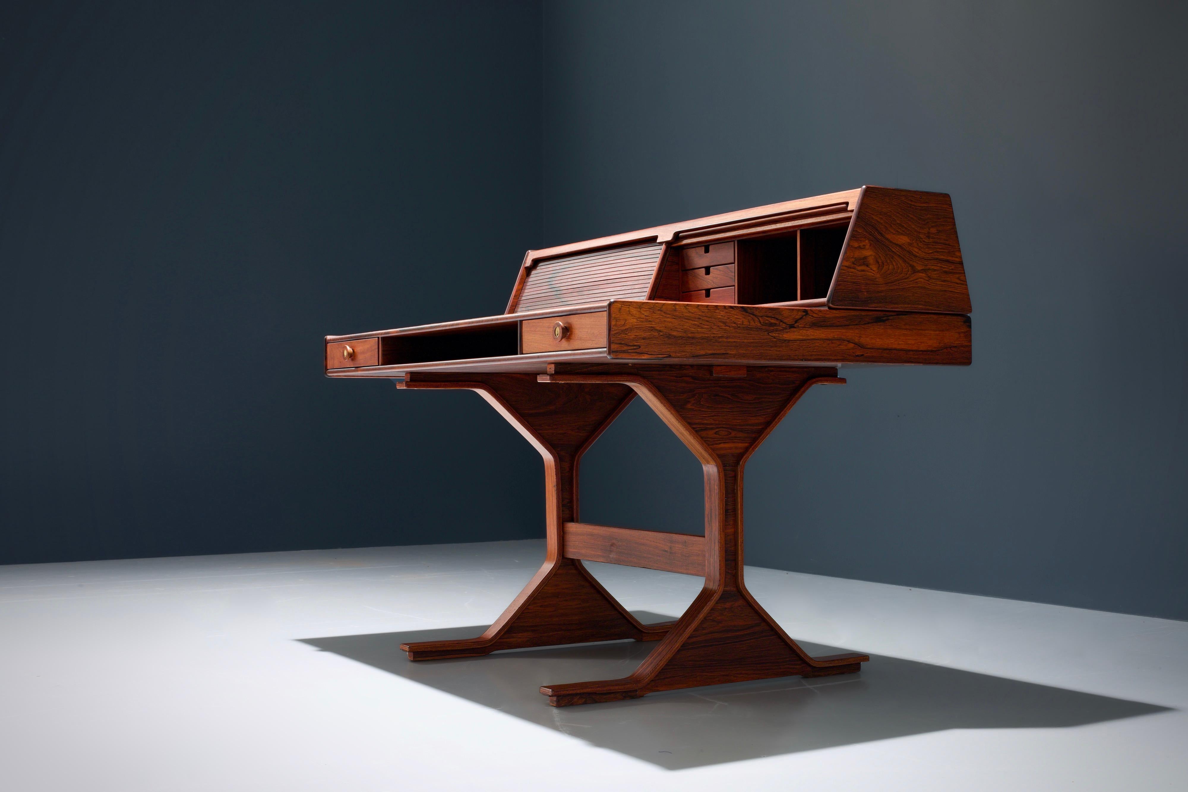 Italian Rosewood Writing Desk by Gianfranco Frattini for Bernini, Italy, 1956