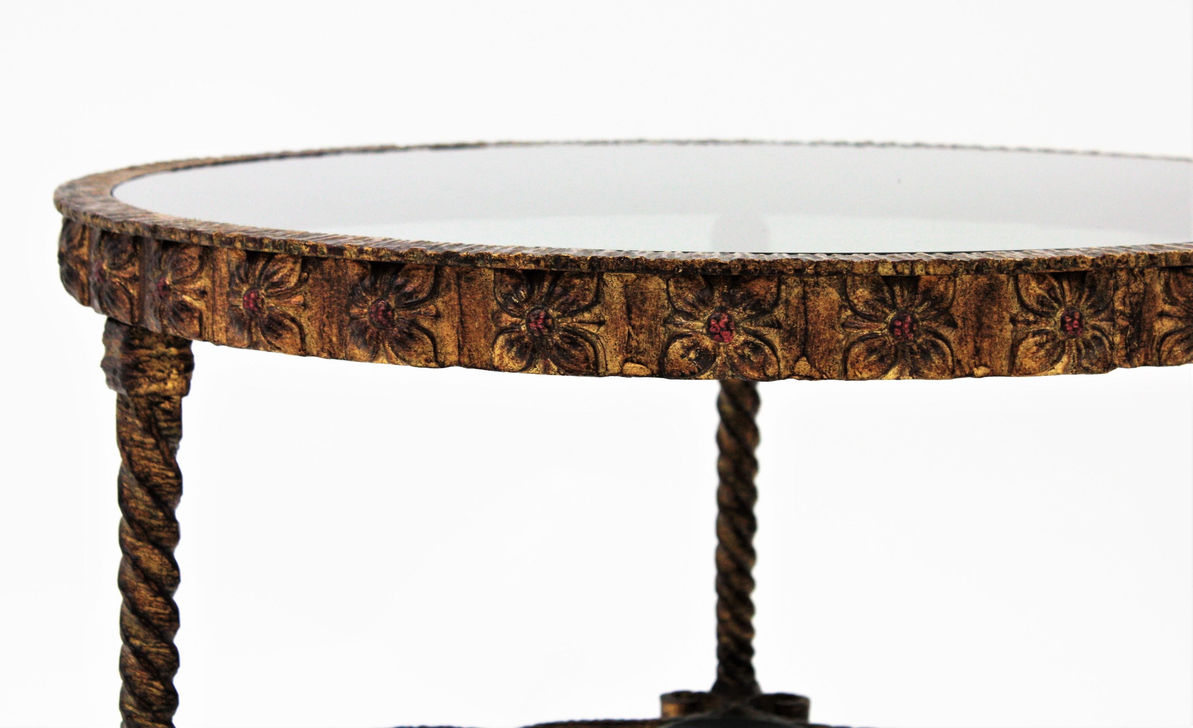 Spanish Gilt Wrought Iron Coffee Table with Smoked Glass Top In Good Condition For Sale In Barcelona, ES
