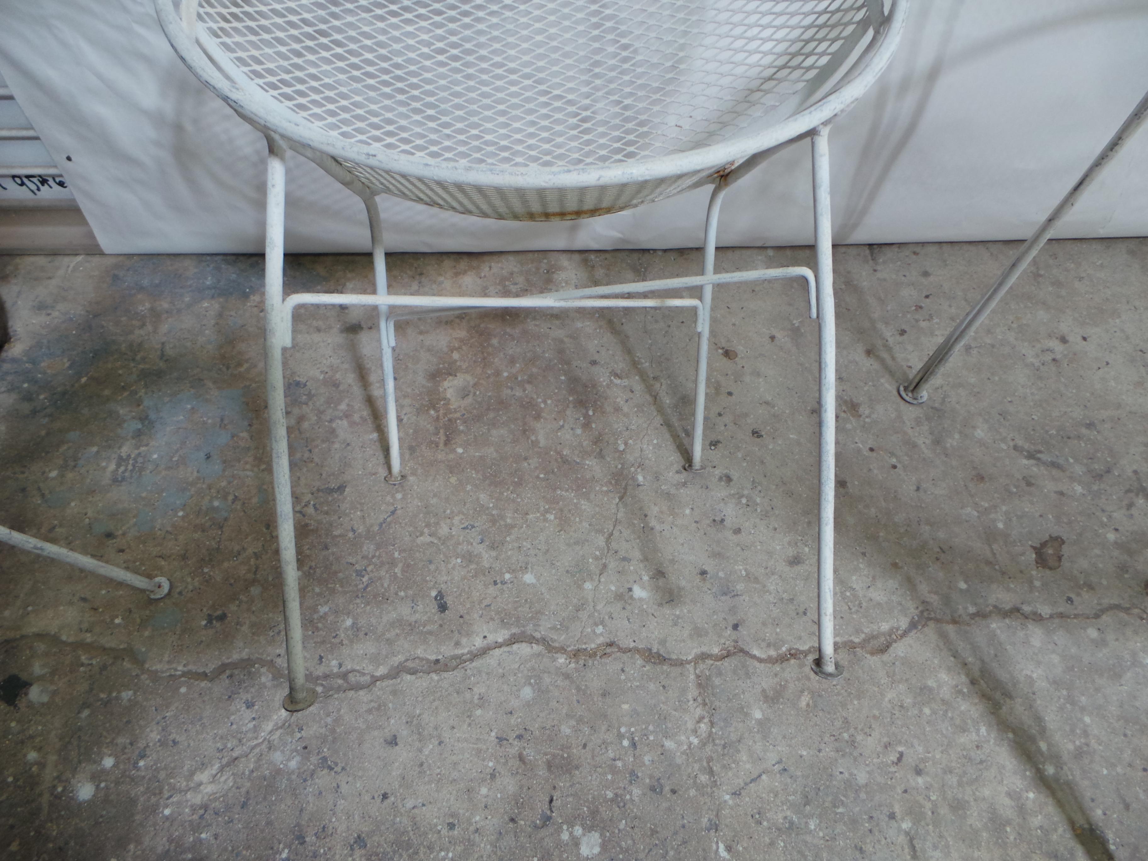 Wrought Iron 5 Piece Mid Century Garden Table + Chairs For Sale 5