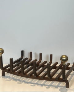 Leñero de hierro forjado y latón, hacia 1970