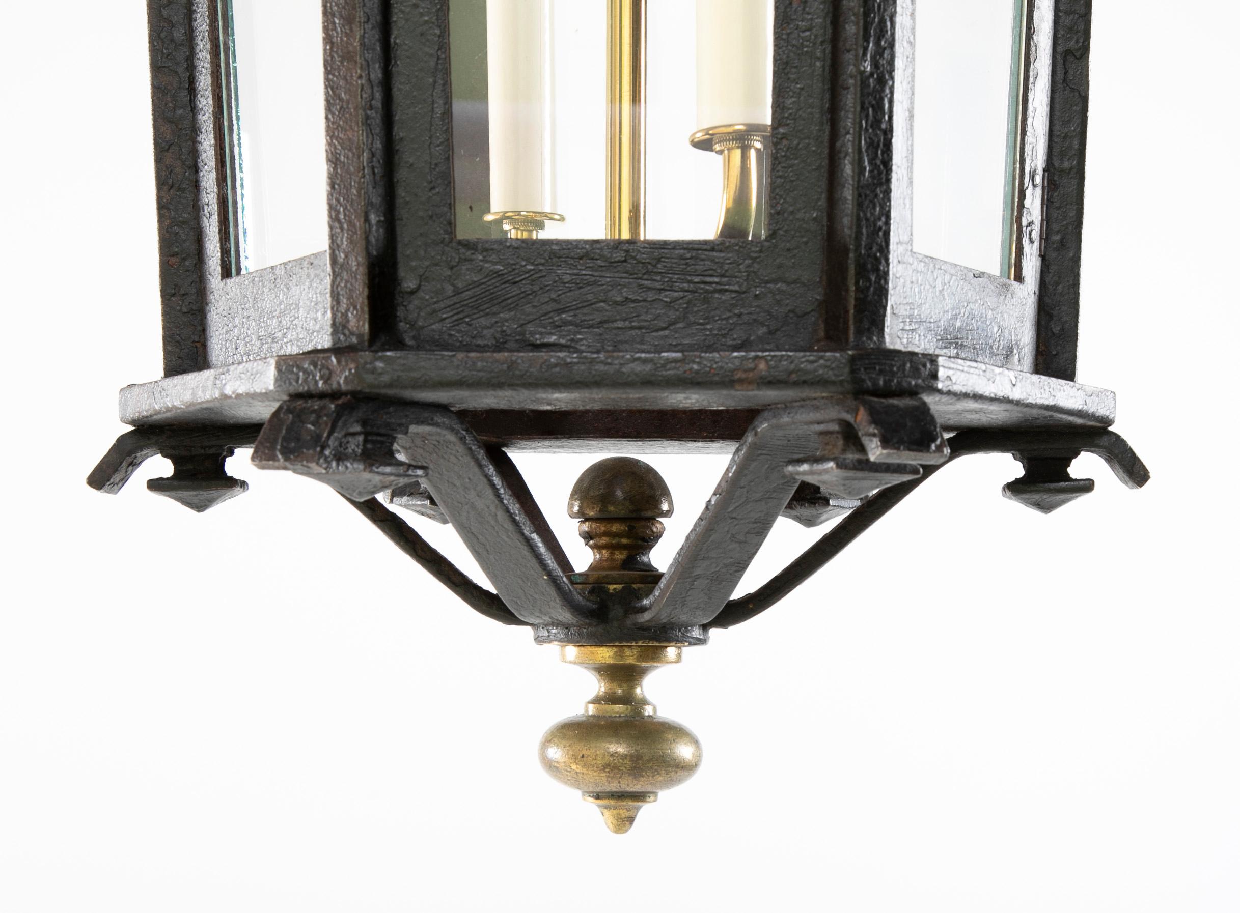 Lanterne en acier forgé et bronze, datant d'environ 1900 en vente 4