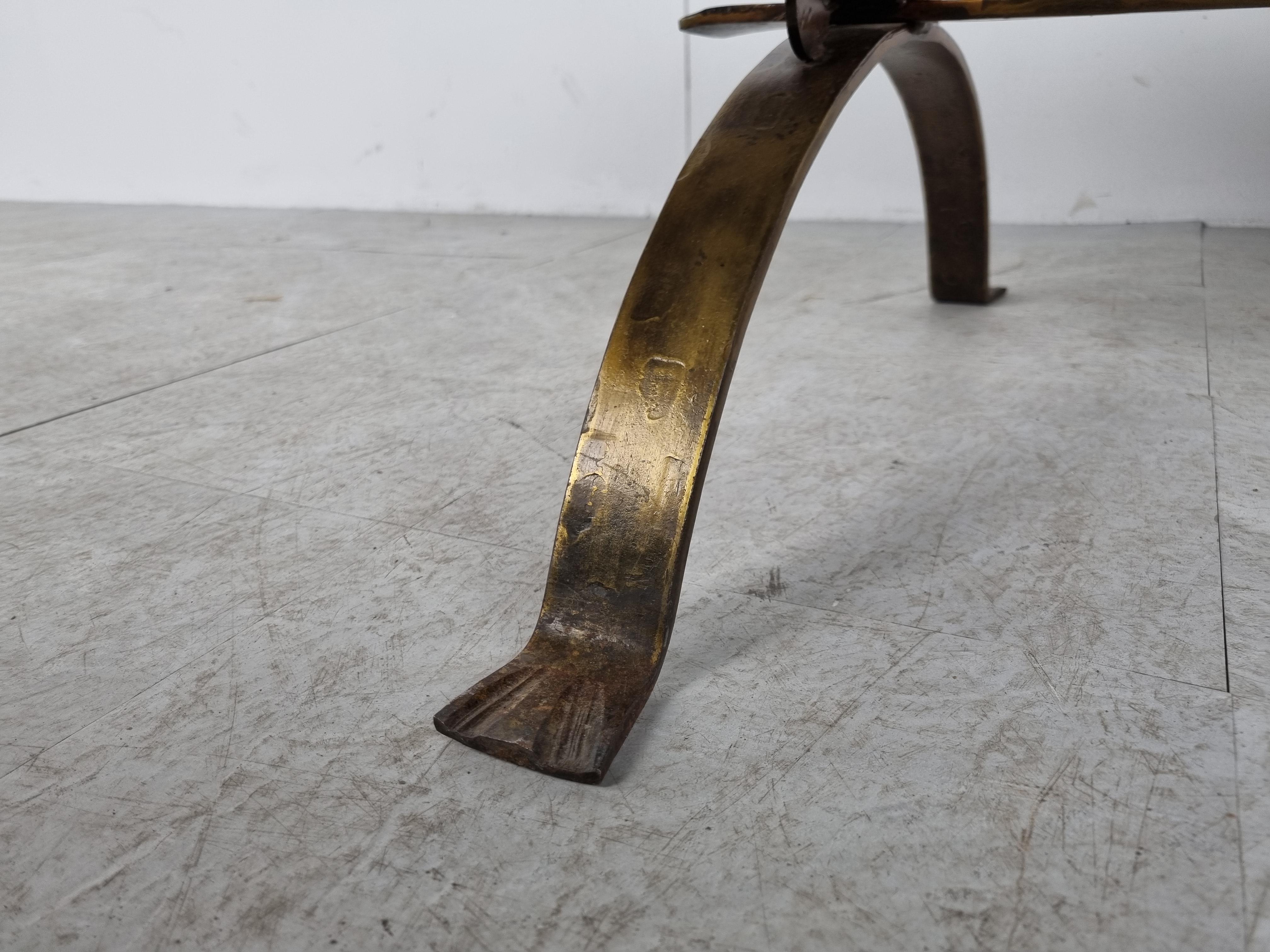 Table basse en fer forgé et cuivre, années 1960 Bon état - En vente à HEVERLEE, BE