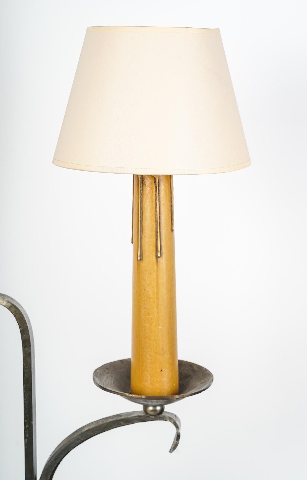 French Wrought Iron and Copper Floor Lamp from the 1960s For Sale