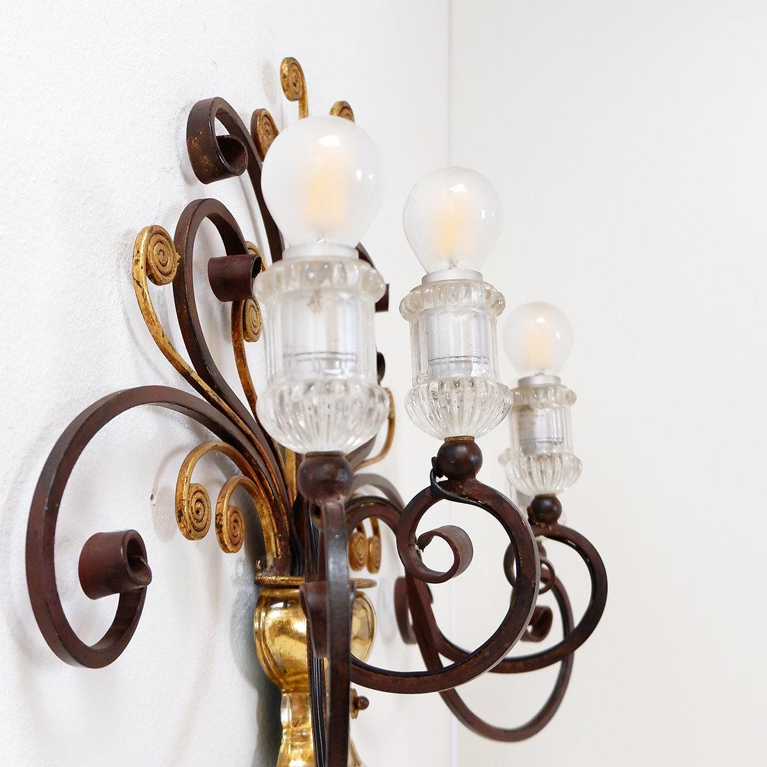 Wrought iron and glass sconce in the style of Maison Baguès im Angebot 7