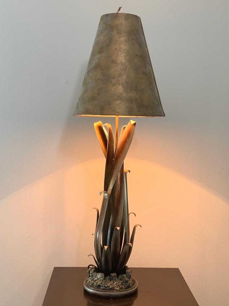Futurist Wrought iron and gold leatherette console lamp, 1980s For Sale