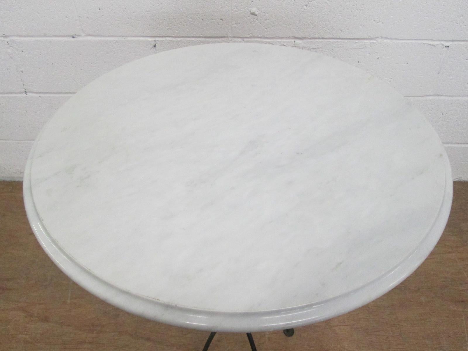 Wrought Iron and Italian Marble-Top Tables Pair For Sale 1