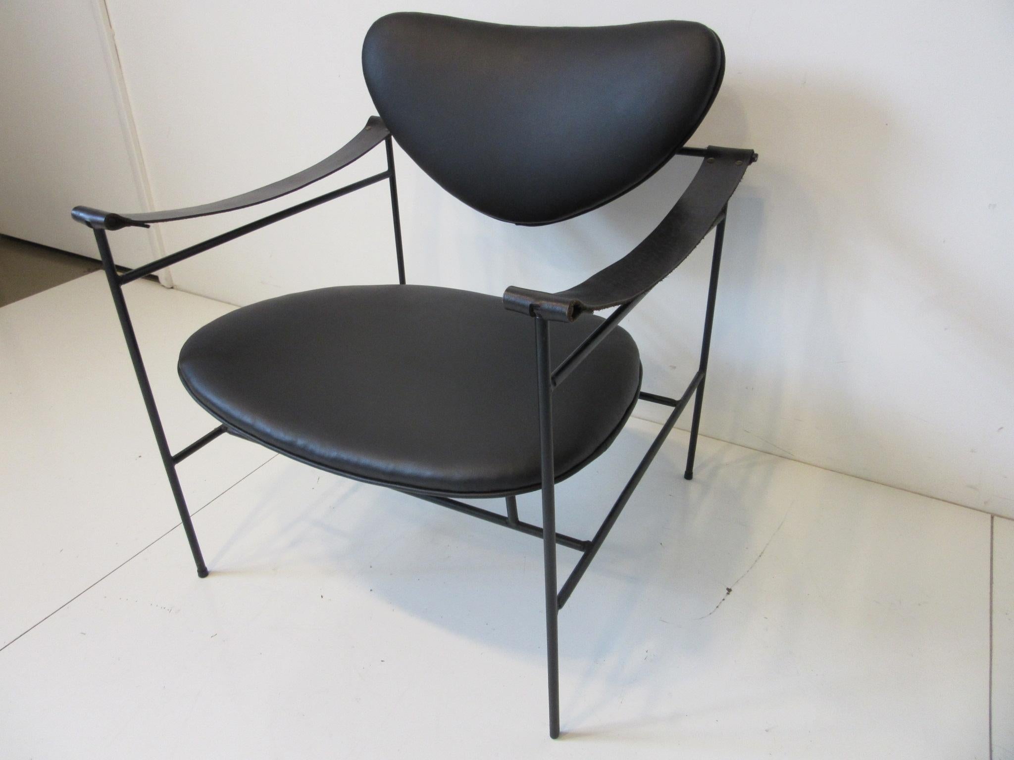 Mid Century Leather / Iron Lounge Chair In Good Condition For Sale In Cincinnati, OH