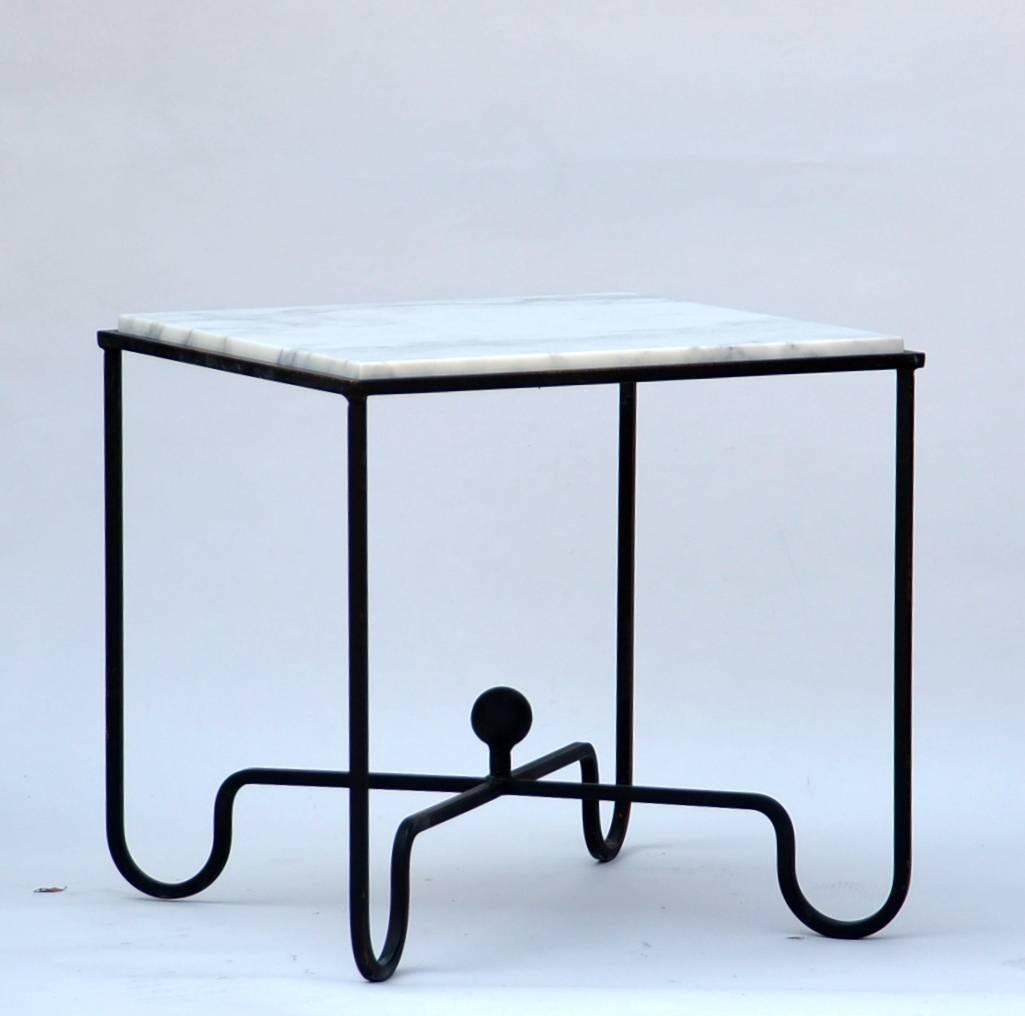 Wrought iron and marble 'Entretoise' side table by Design Frères. Great between 2 armchairs.

Also sold as a pair or more.

Indoor or outdoor use.