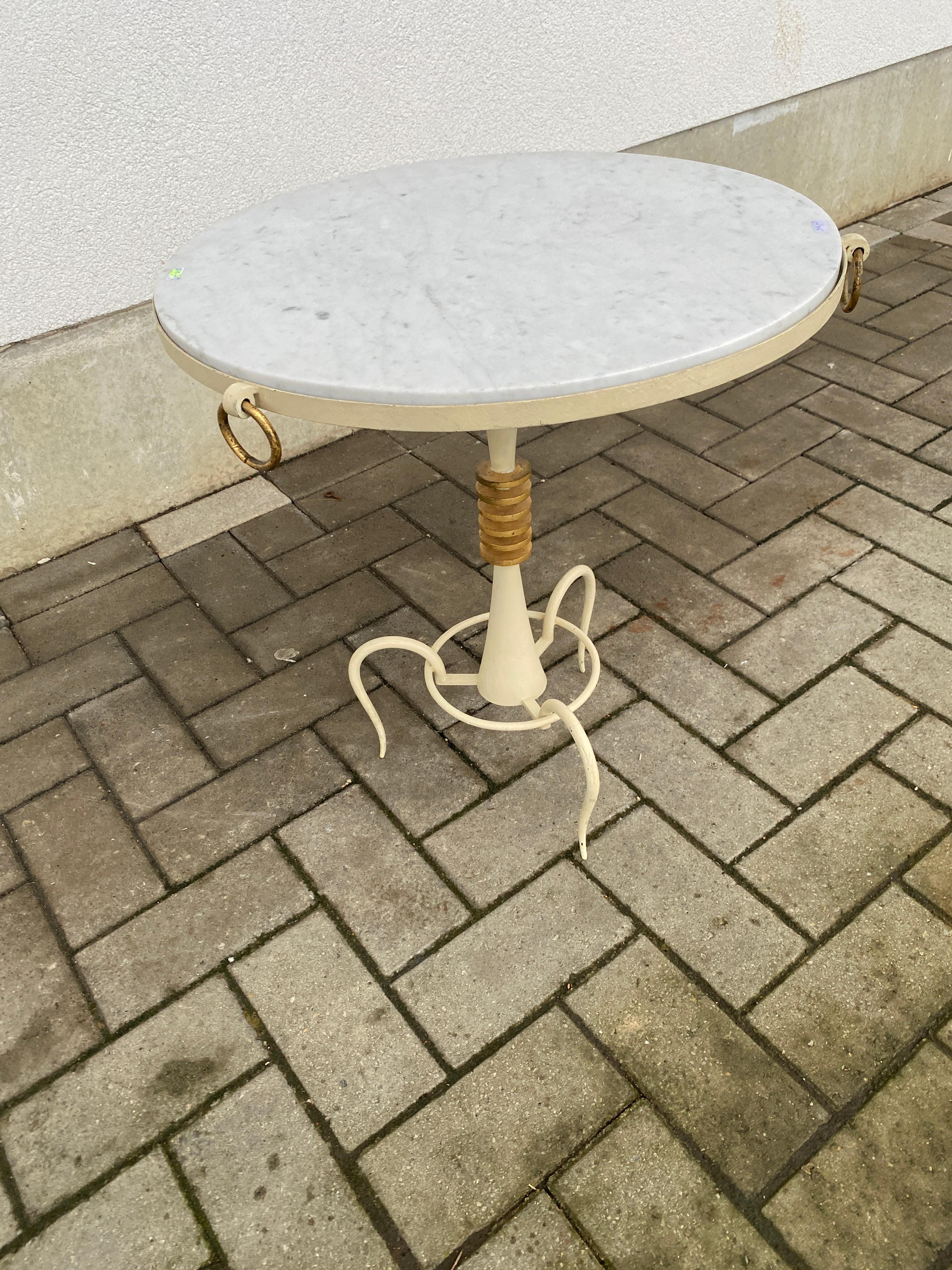 Wrought iron and marble tripod pedestal table circa 1940 For Sale 2