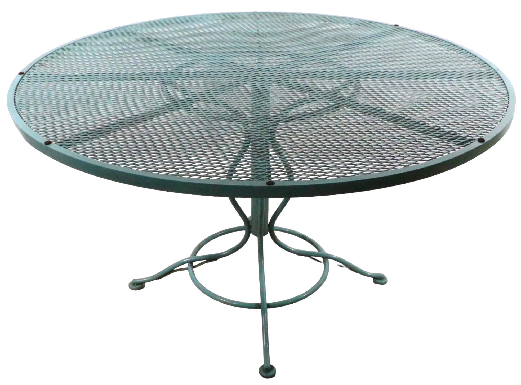 Wrought Iron and Metal Mesh Garden Patio Sculptura Dining Table by Woodard  For Sale 1