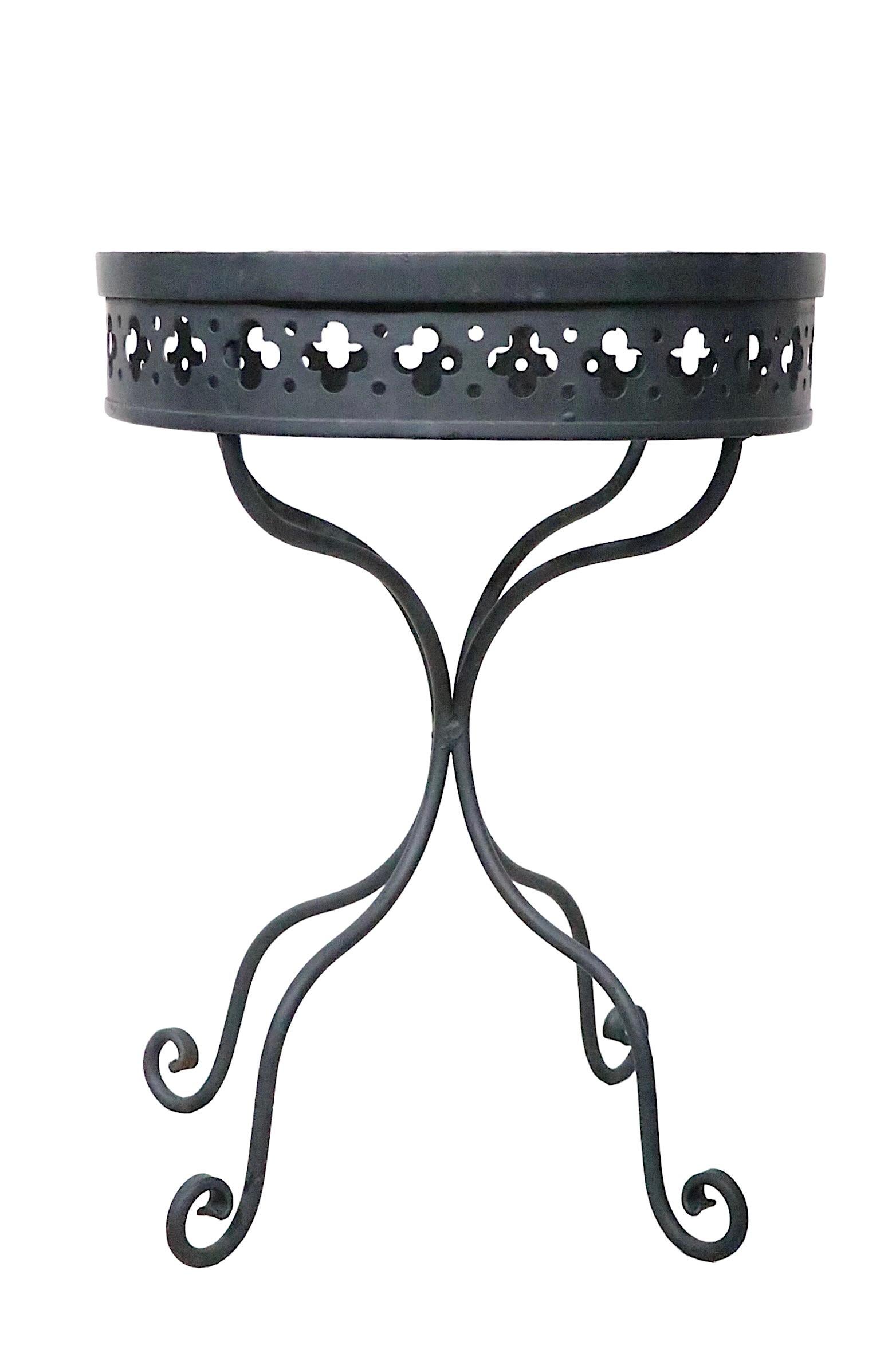 Wrought Iron and Metal Mesh Garden Patio Side End Table Taj Mahal by Salterini For Sale 3