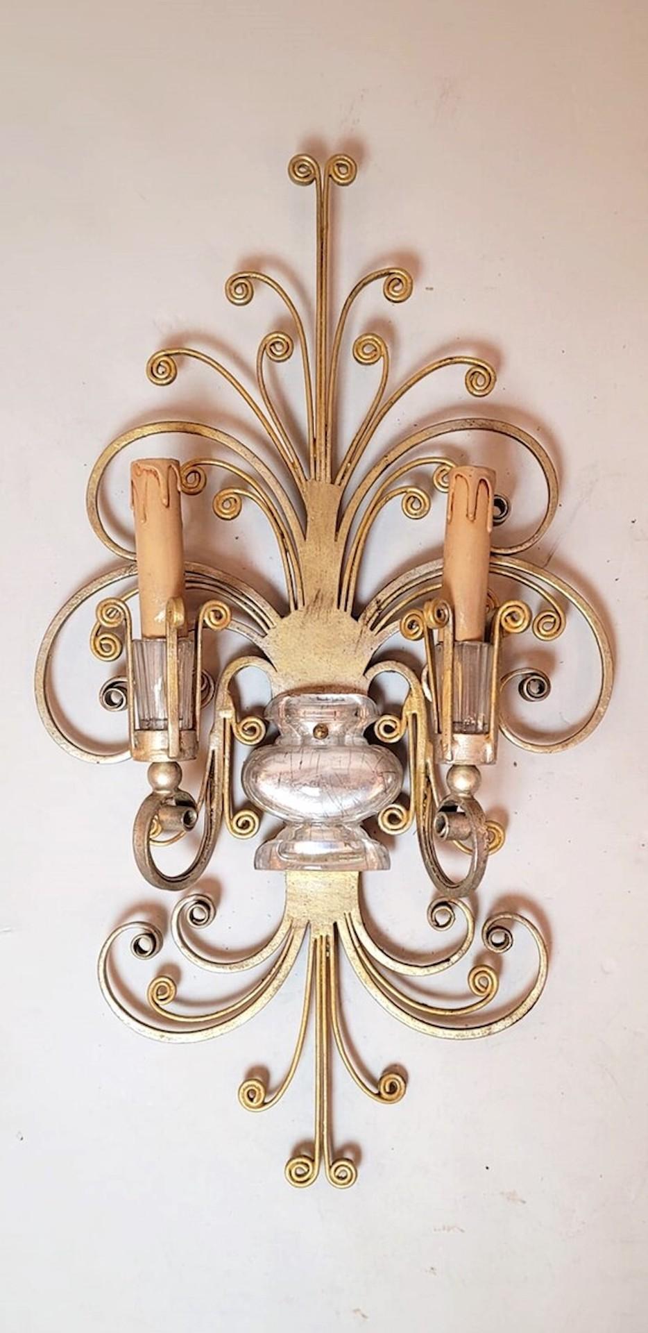 Lampada da parete in ferro battuto e argento - Maison Baguès In condizioni buone in vendita a Brussels, BE