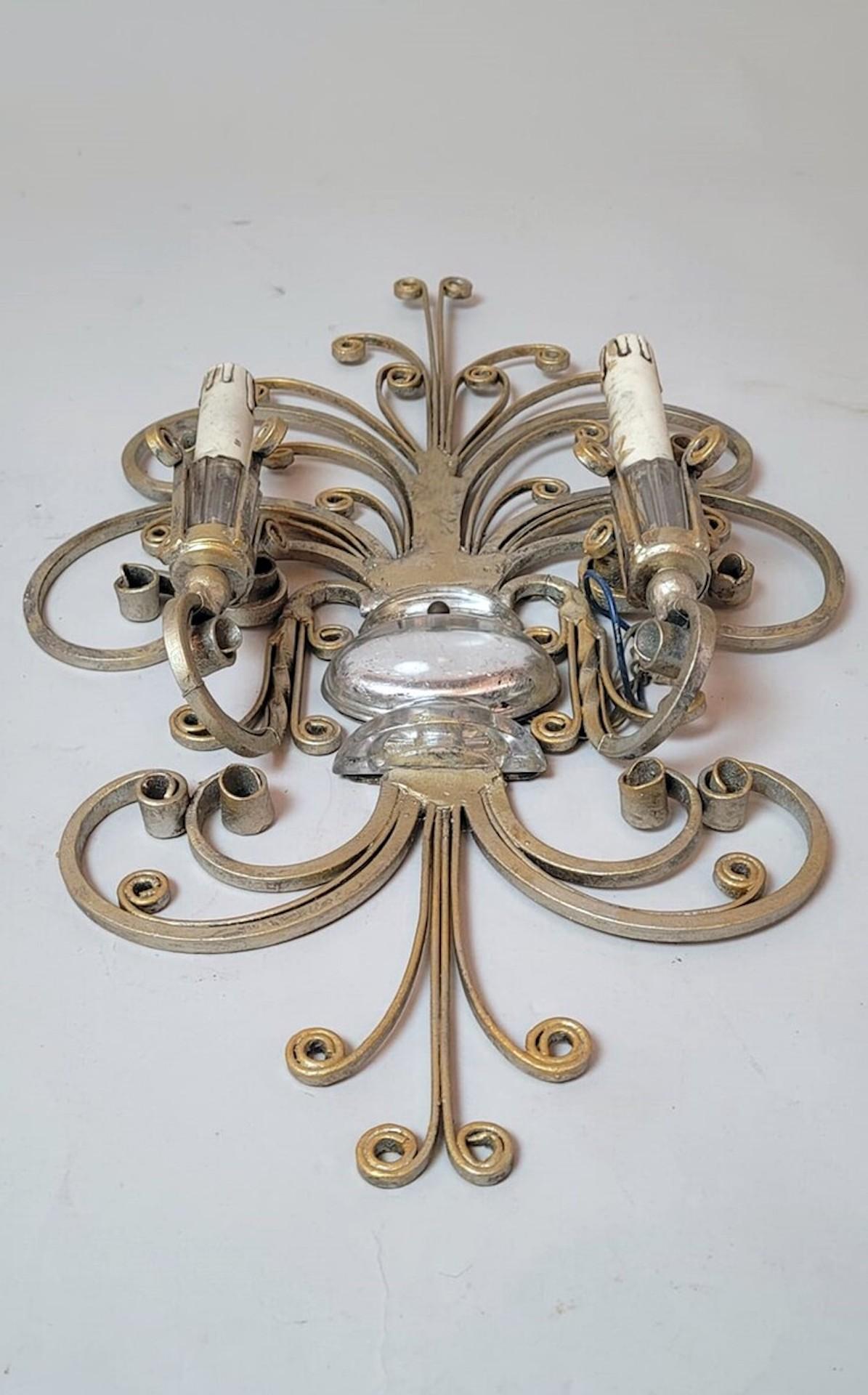 Argento Lampada da parete in ferro battuto e argento - Maison Baguès in vendita