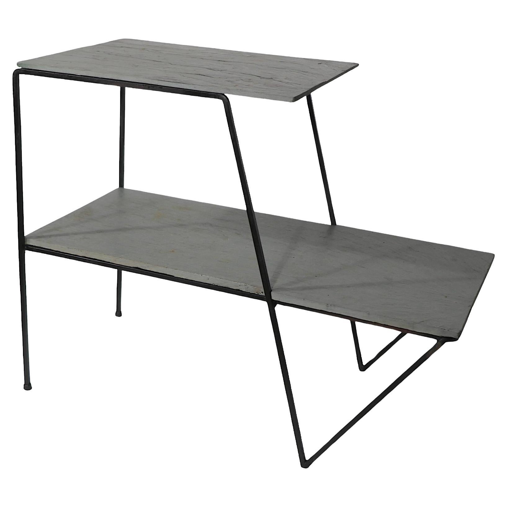 Schmiedeeisen und Schiefer Mid Century Schritt End Tabelle Plant Stand nach Avard