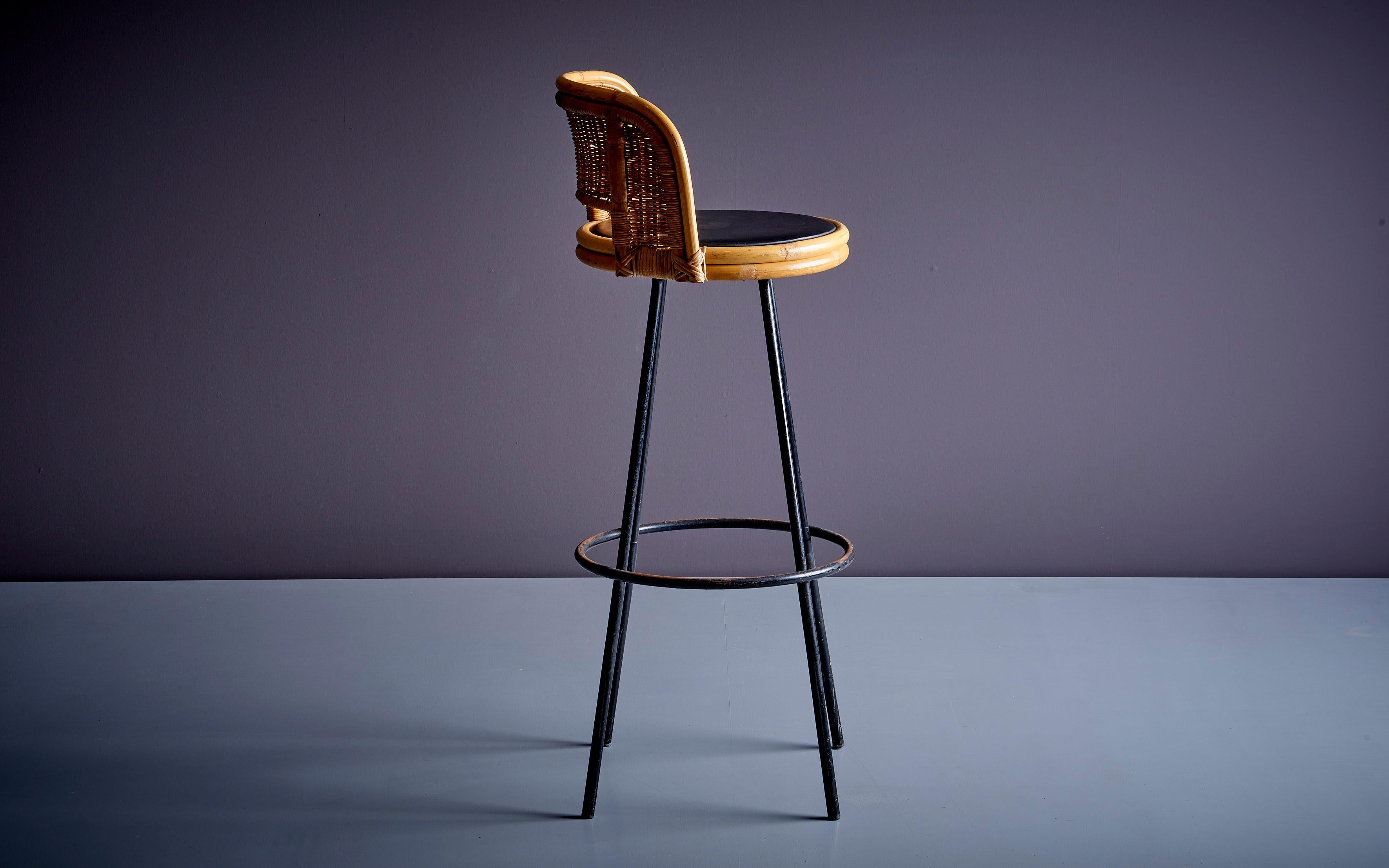 Mid-Century Modern Wrought iron and wicker counter chair bar stool designed by Danny Ho Fong For Sale