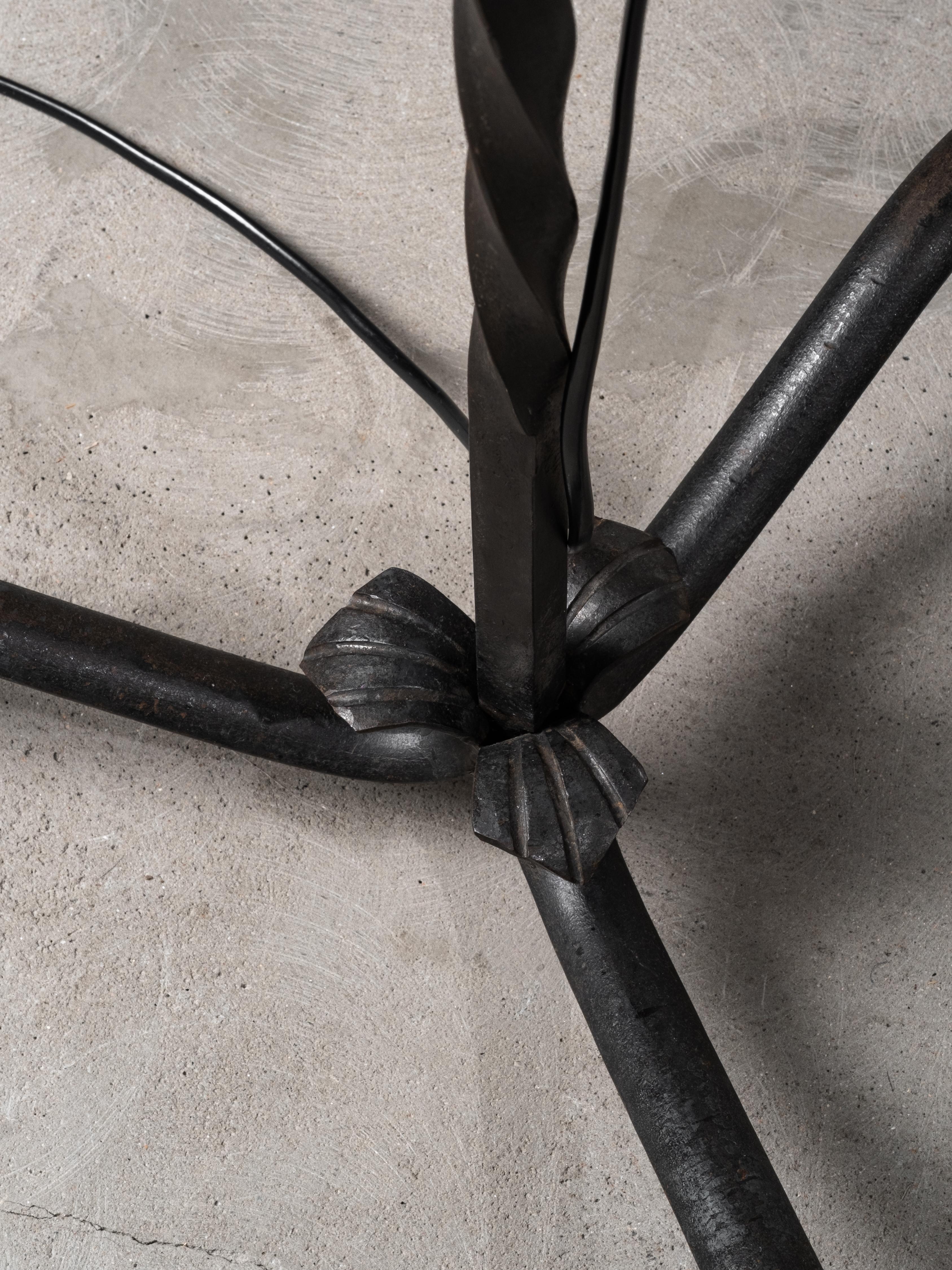 Lámpara de pie de hierro forjado y pizarra de madera de Hakkarainen, Finlandia, años 30 en venta 6