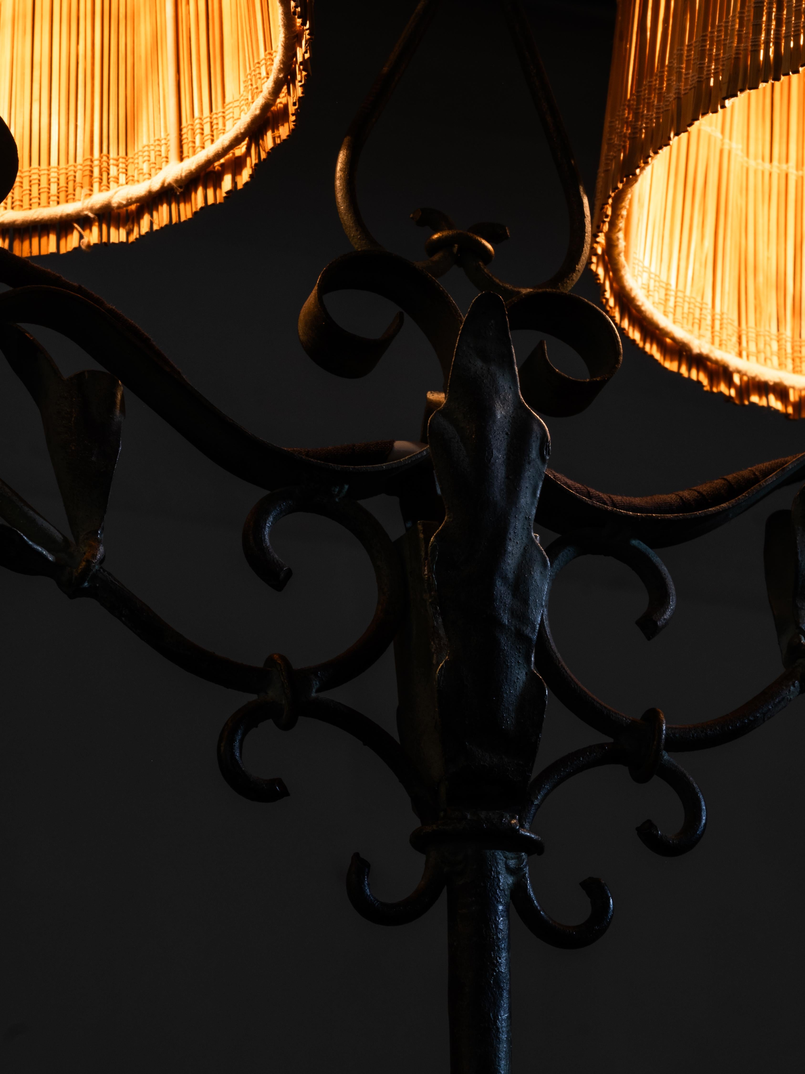 Lampadaire en fer forgé et en ardoise de bois par Hakkarainen, Finlande, années 1930 en vente 9