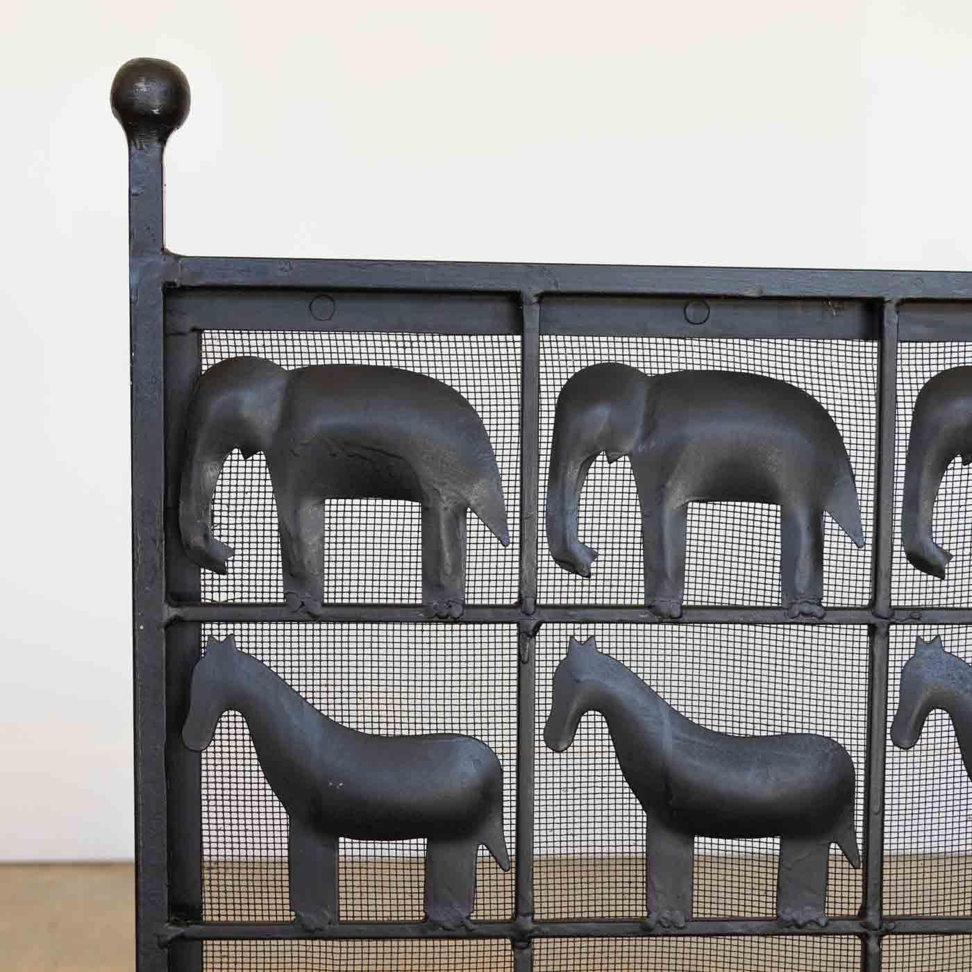 Wrought Iron Animal Fire Screen in the style of Atelier Marolles, France 4
