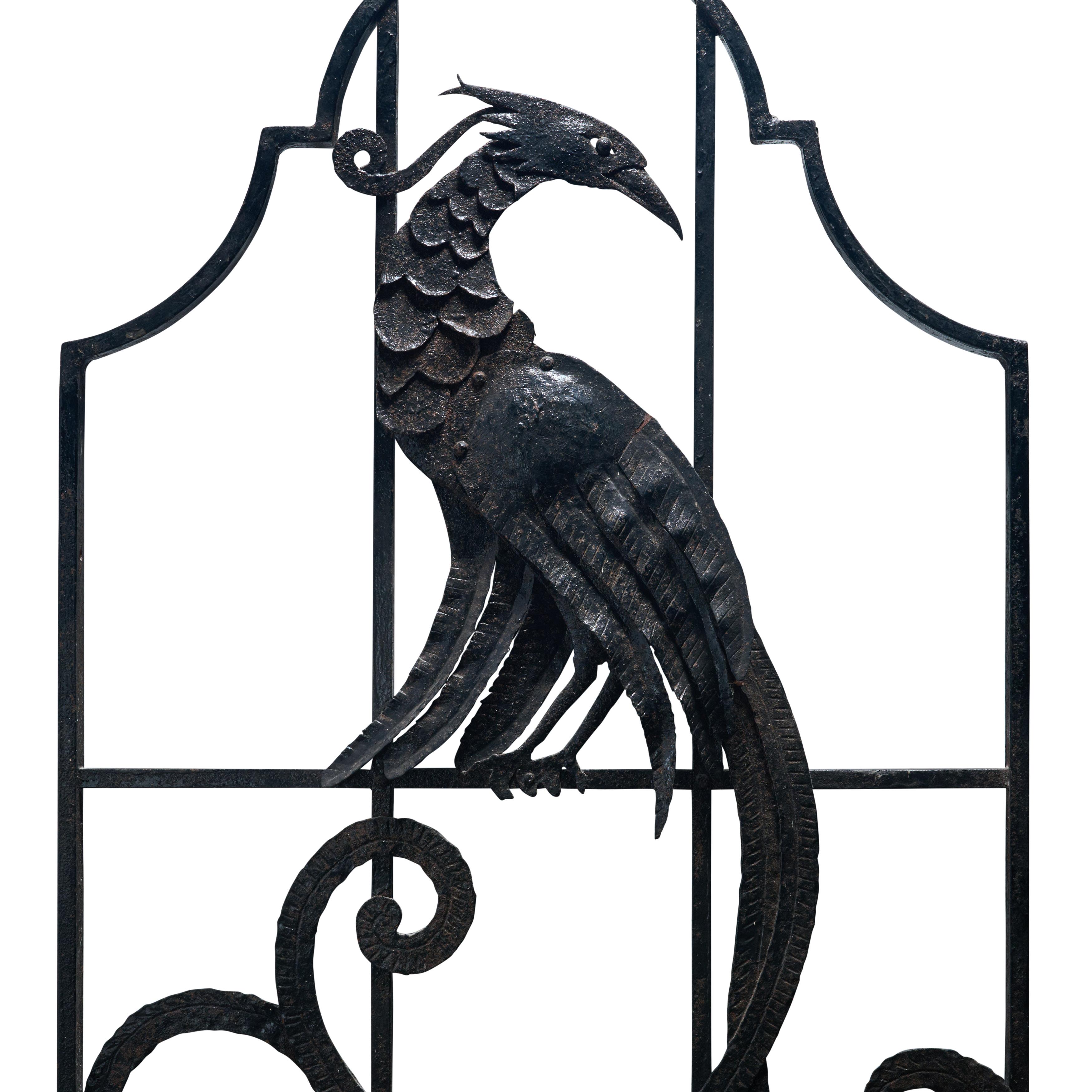 Wrought iron arch top decorative grill with fantastic bird design. Great condition. Exceptional quality and design. 





