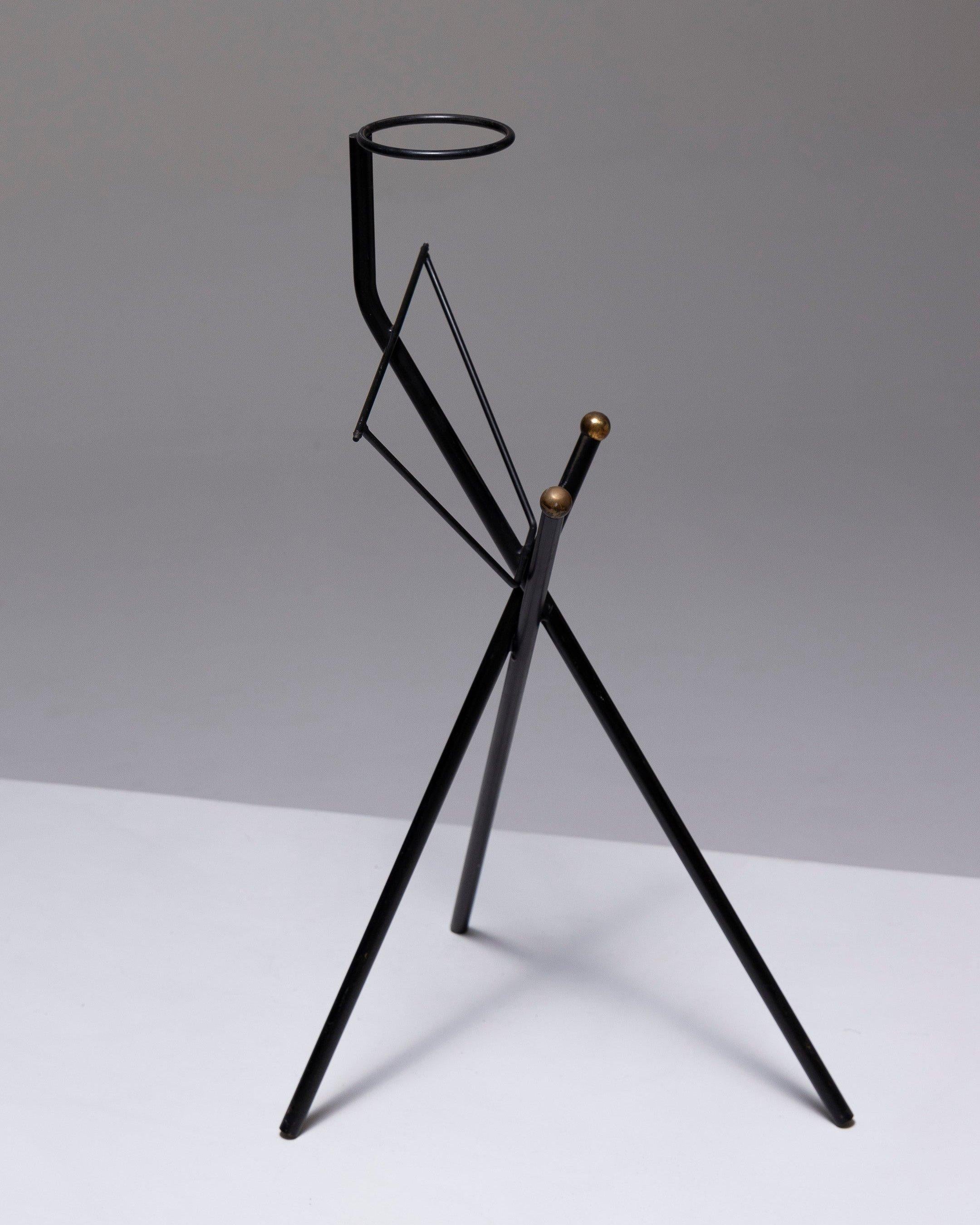 Mid-Century Modern Stand de cendrier en fer forgé, années 1950 en vente