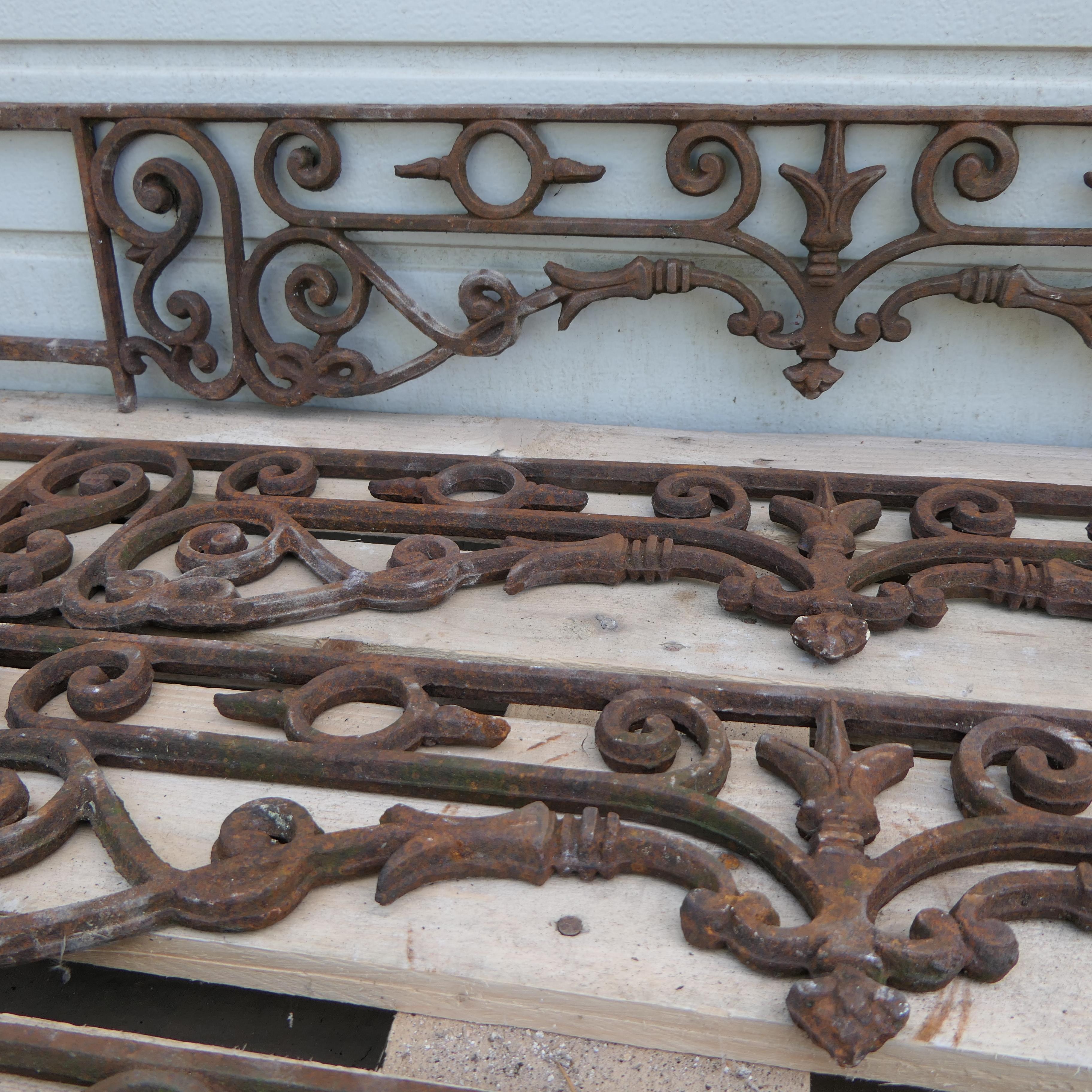 Wrought iron balustrade For Sale 2