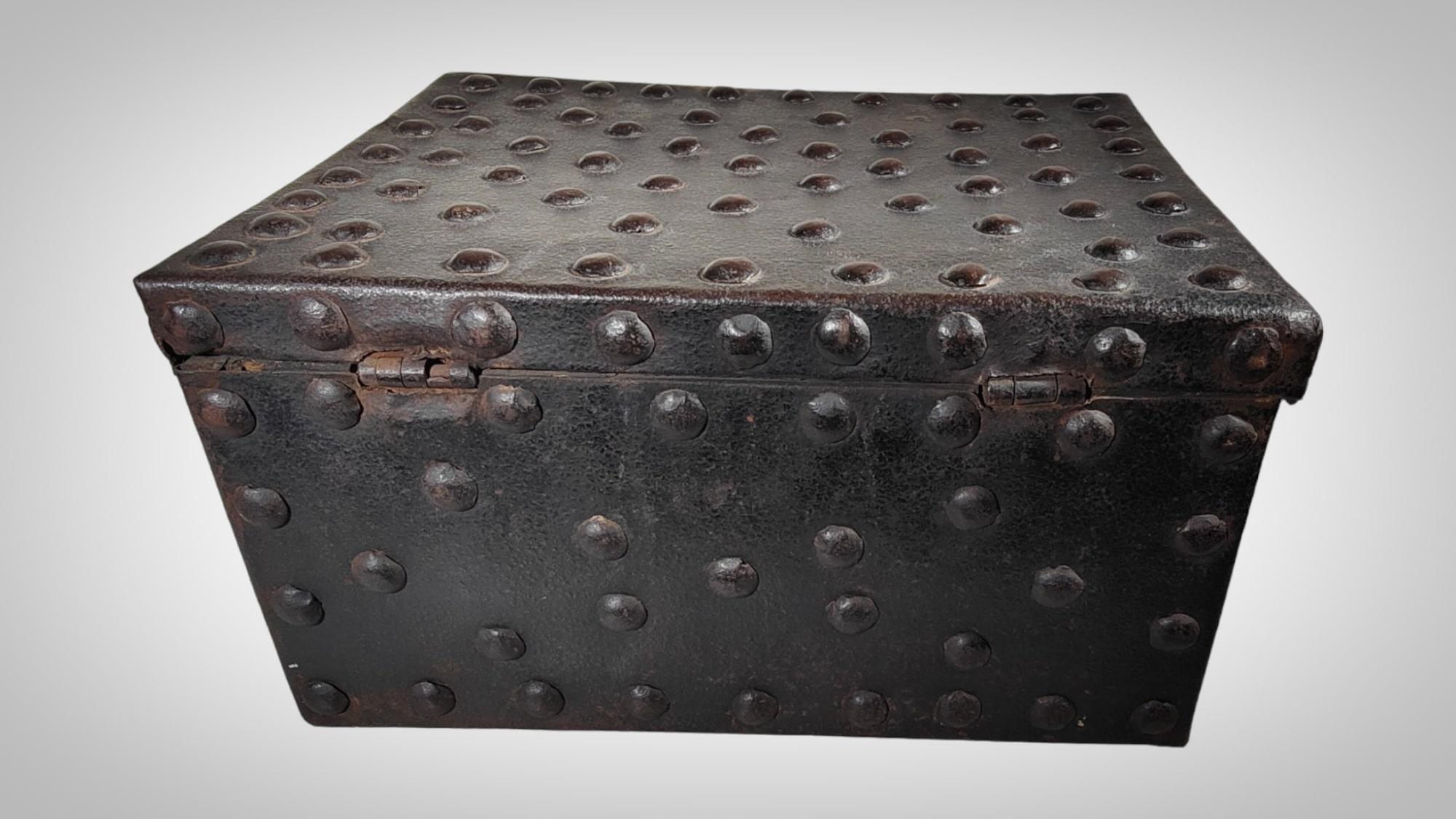Wrought iron box with secret 18th century For Sale 3