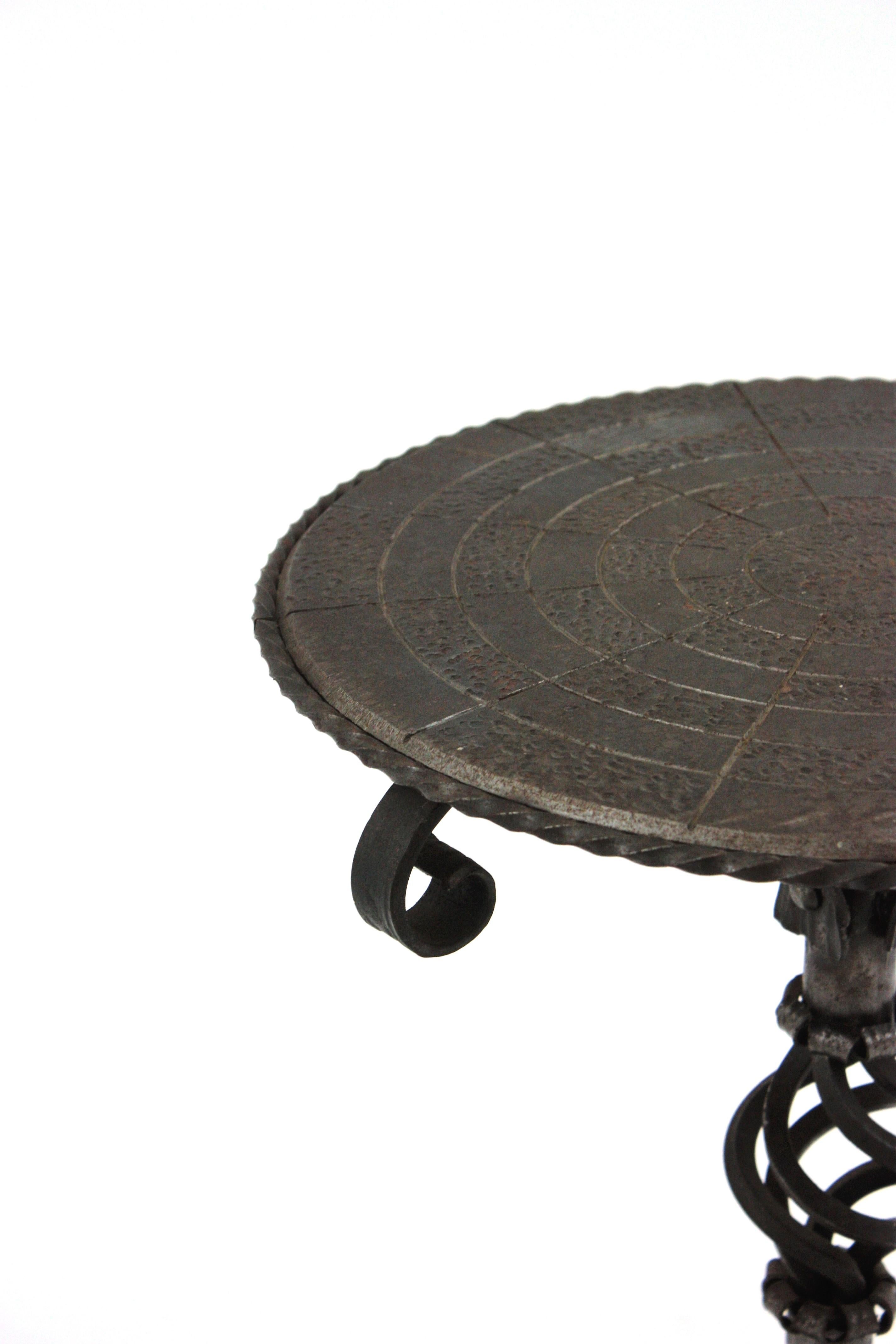 Schmiedeeisen Brutalist Beistelltisch Gueridon / Drinks Table / End Table im Angebot 3