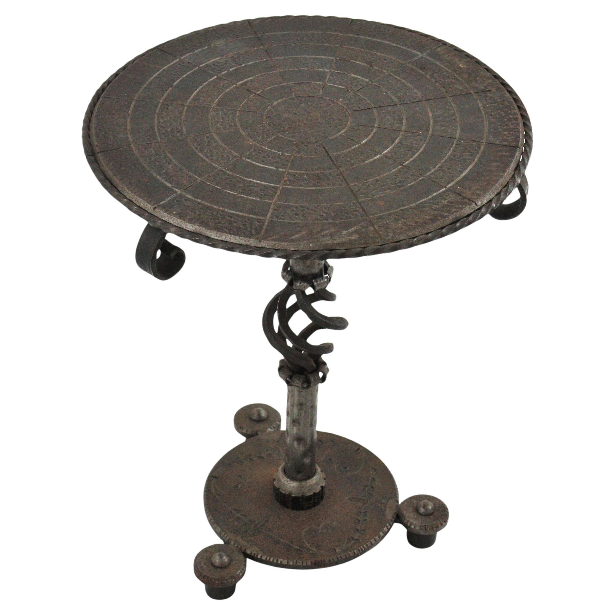 Mesa Auxiliar Brutalista de Hierro Forjado Gueridón / Mesa de Bebidas / Mesa Auxiliar